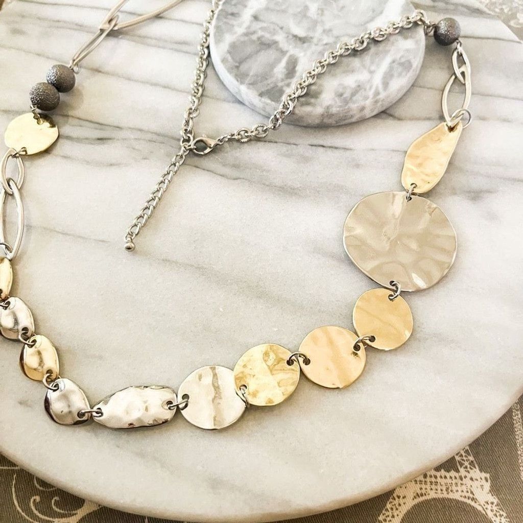 Jewelry Hammered Two Tone Metal Necklace Gold Silver Size ONE SIZE - 2 Thumbnail