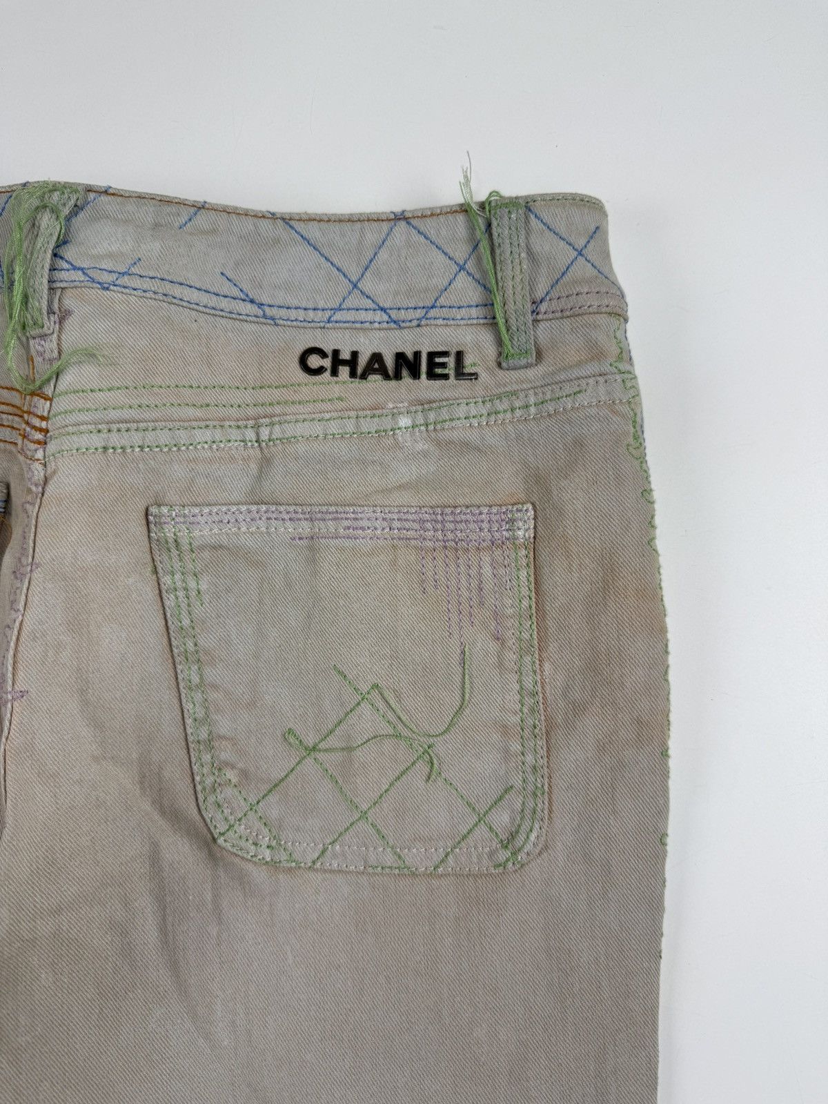 Chanel Chanel Washed Out Denim Distressed Embroidery Detail Jeans Size 28" / US 6 / IT 42 - 11 Thumbnail