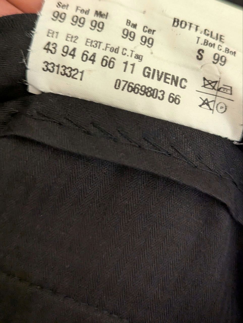 Givenchy Suit (60 6 R Eur size) Size 50R - 12 Thumbnail