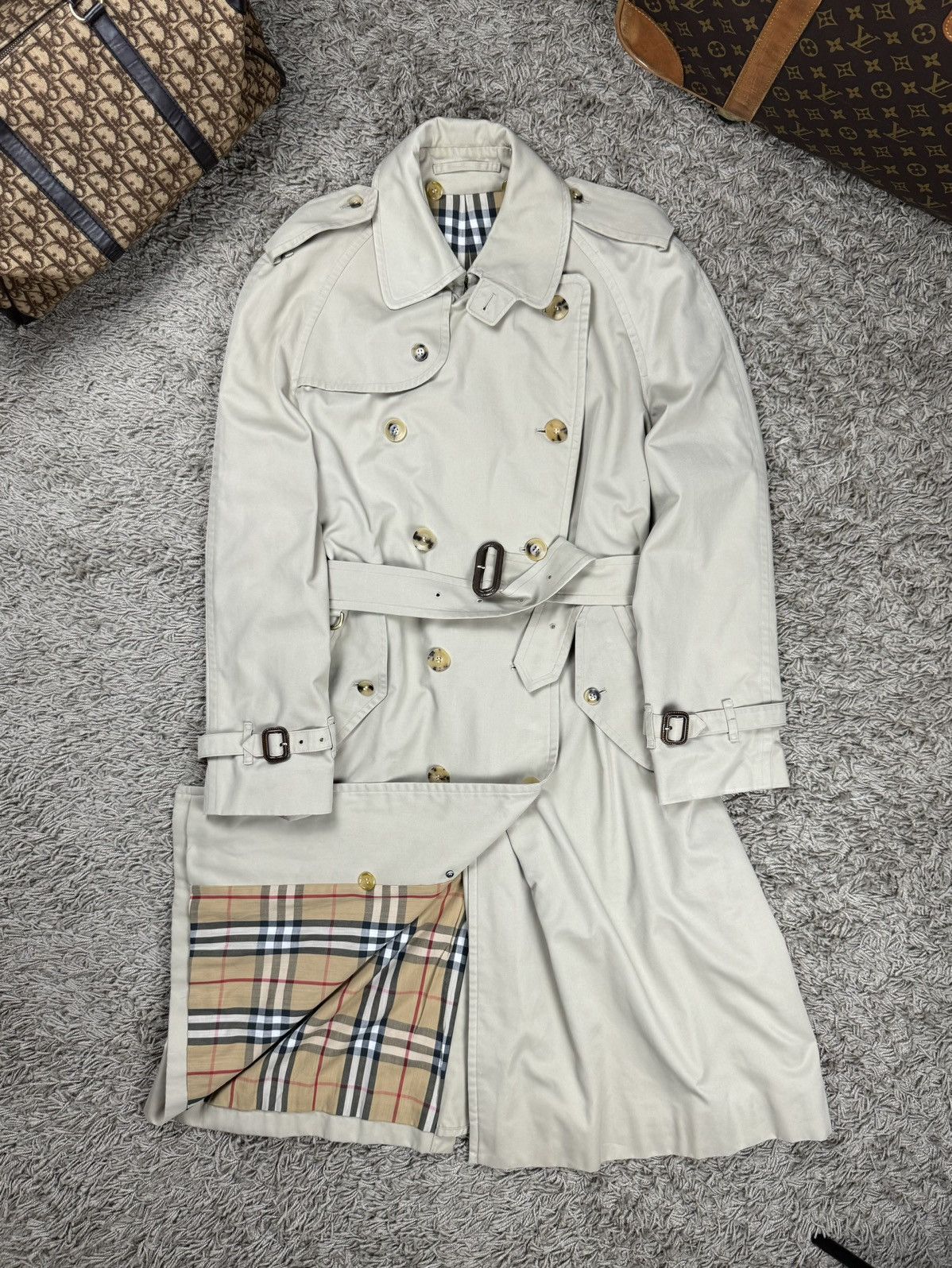 Burberry × Vintage Vintage trench coat Burberry original luxury streetwear item Size L / US 10 / IT 46 - 1 Thumbnail