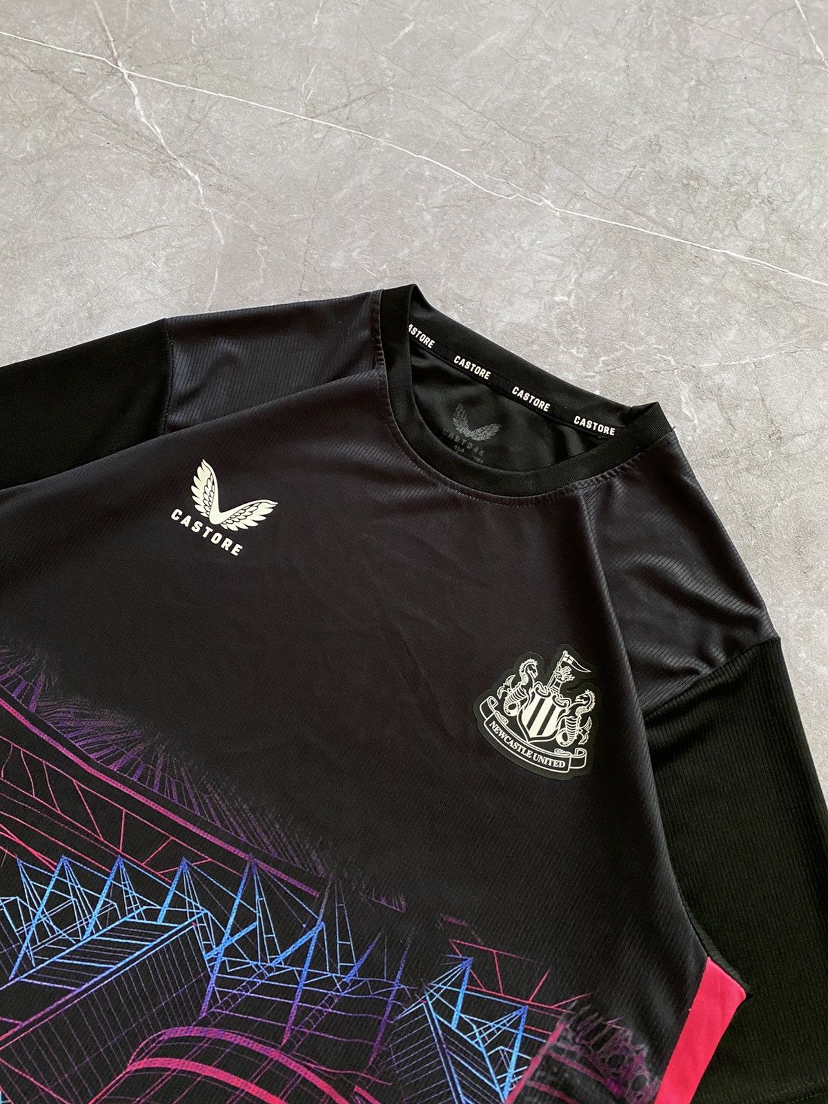 Castore × Vintage Newcastle United 23-24 Stadium Edition Castore Soccer Jersey Size US XL / EU 56 / 4 - 3 Thumbnail