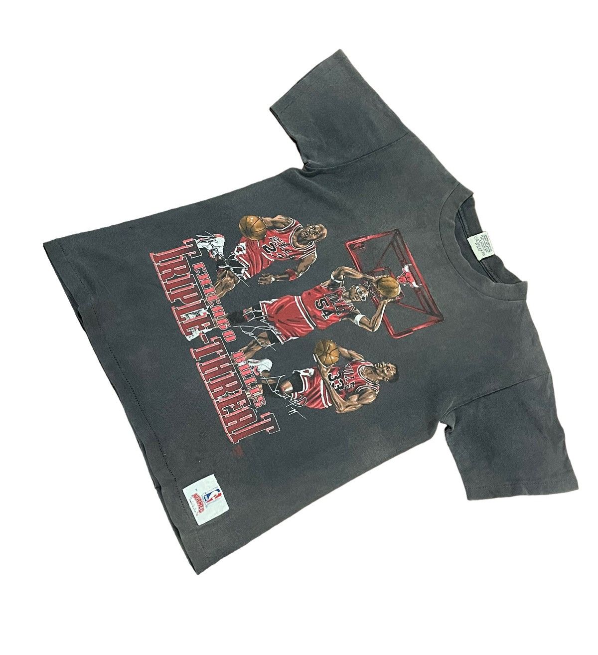 NBA × Vintage Distressed Chicago Bulls Triple Threar Michael Jordan Tee Size US M / EU 48-50 / 2 - 7 Thumbnail