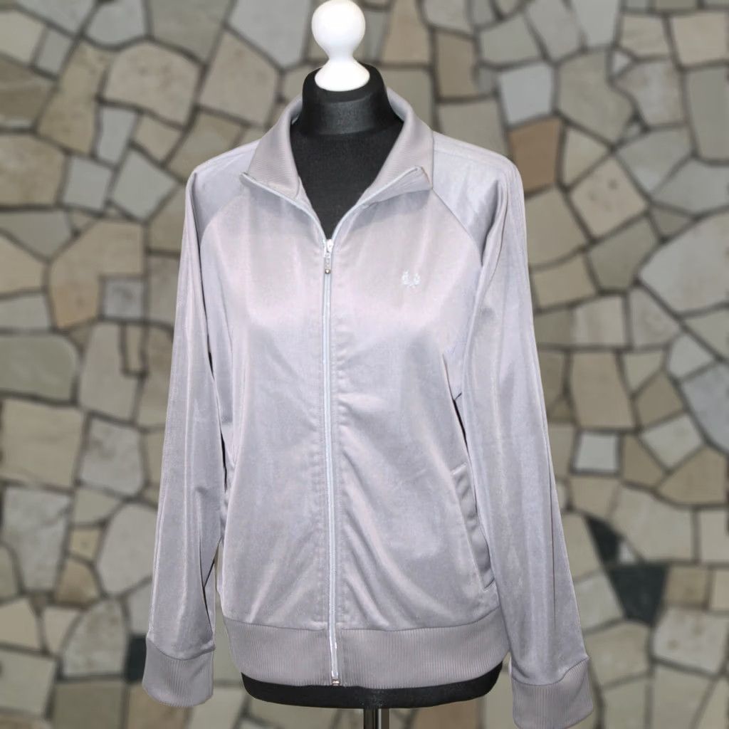 Fred Perry Fred Perry womens grey track jacket UK 16 / US 12 / EUR 44 Size Regular Polyester Jacket Womens Gray Track Jacket 1990s Size XXL / US 16-18 / IT 52-54 - 1 Thumbnail