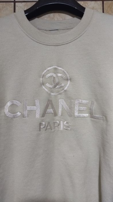 Chanel discount sweatshirt vintage