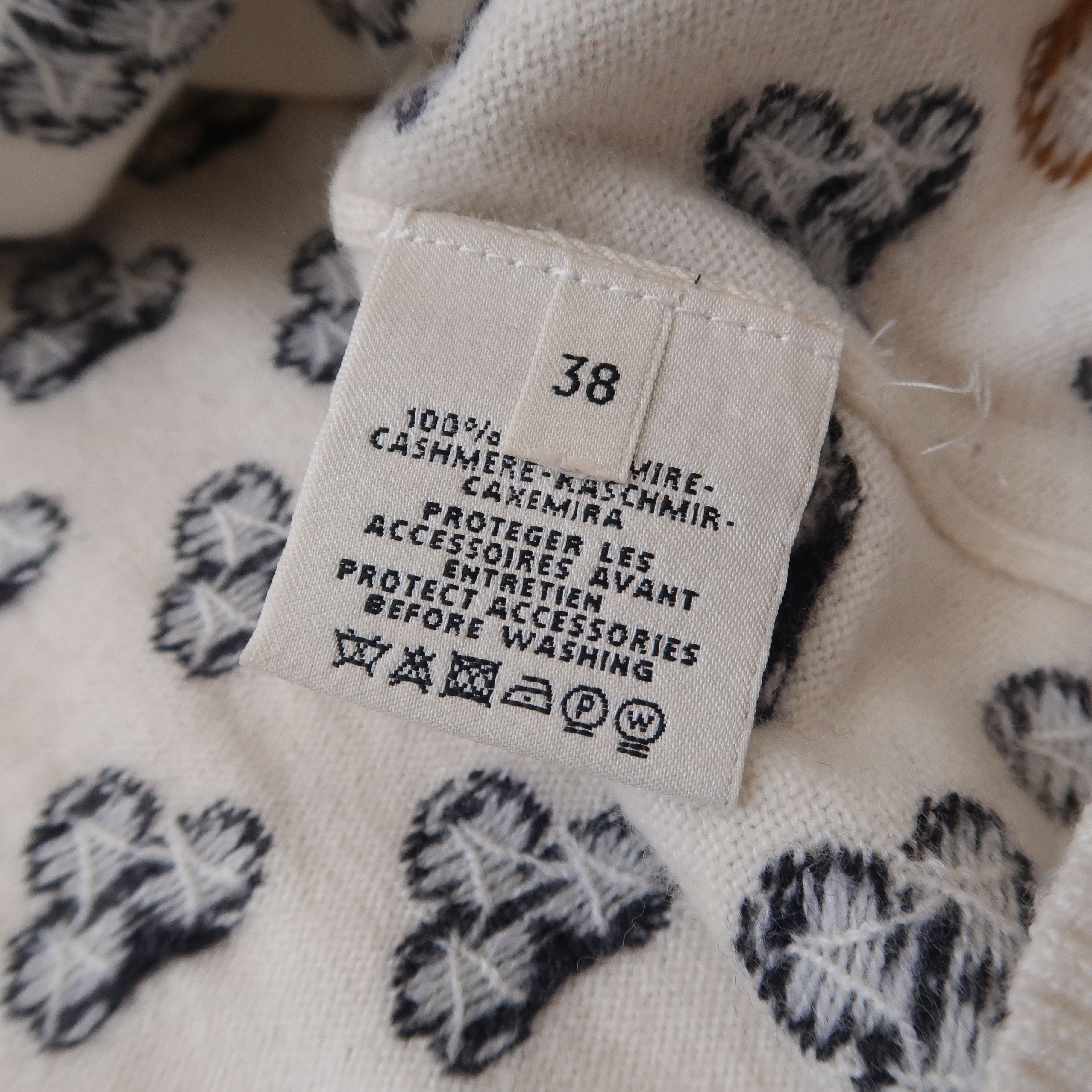 Hermes Hermes Margiela Era Ecru White Clover Cardigan Cashmere Size US S / EU 44-46 / 1 - 12 Thumbnail
