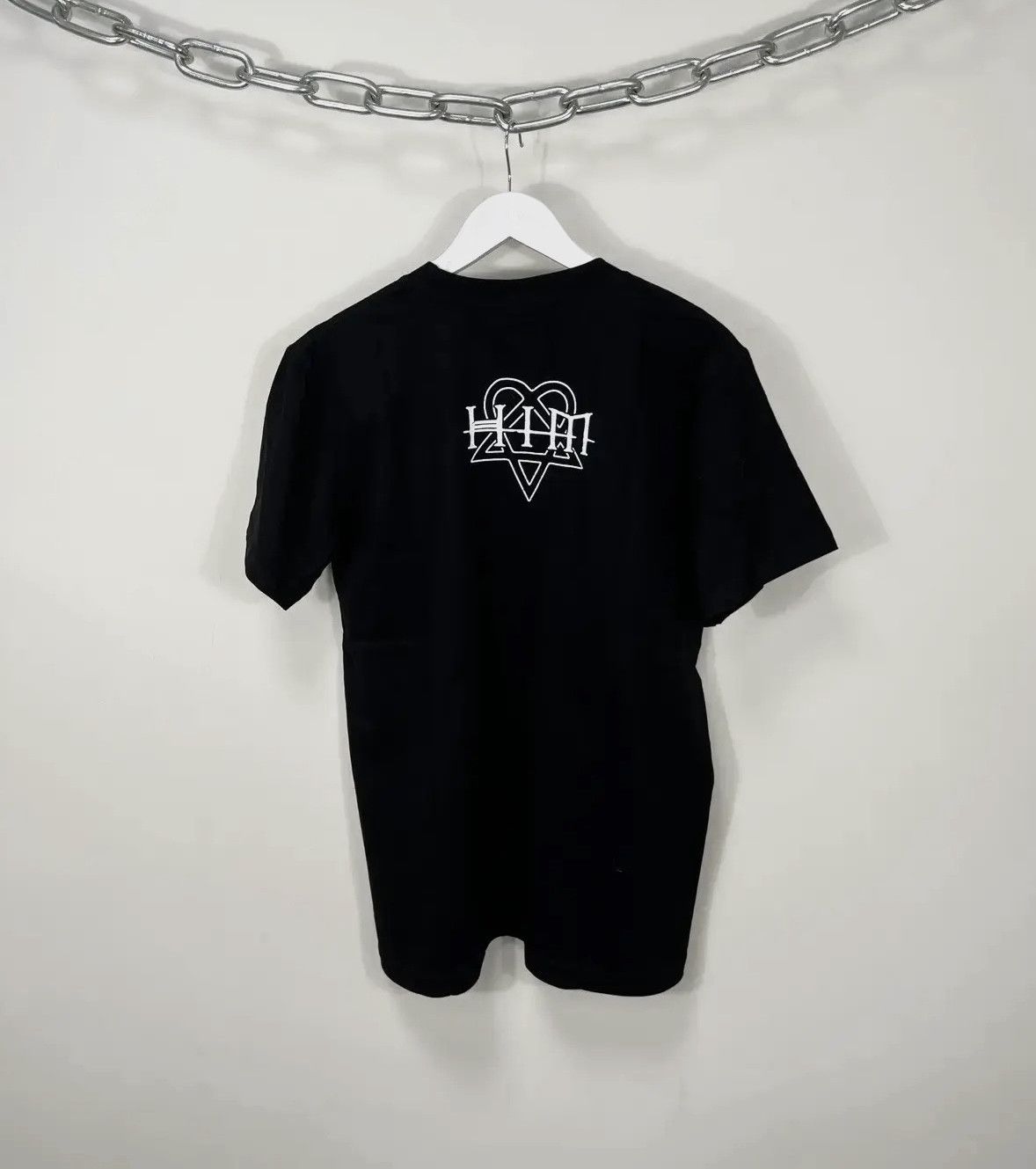 Band Tees × Vintage Vintage HIM Rock Rare Graphic Print Logo Black Band Tee Size US L / EU 52-54 / 3 - 6 Thumbnail