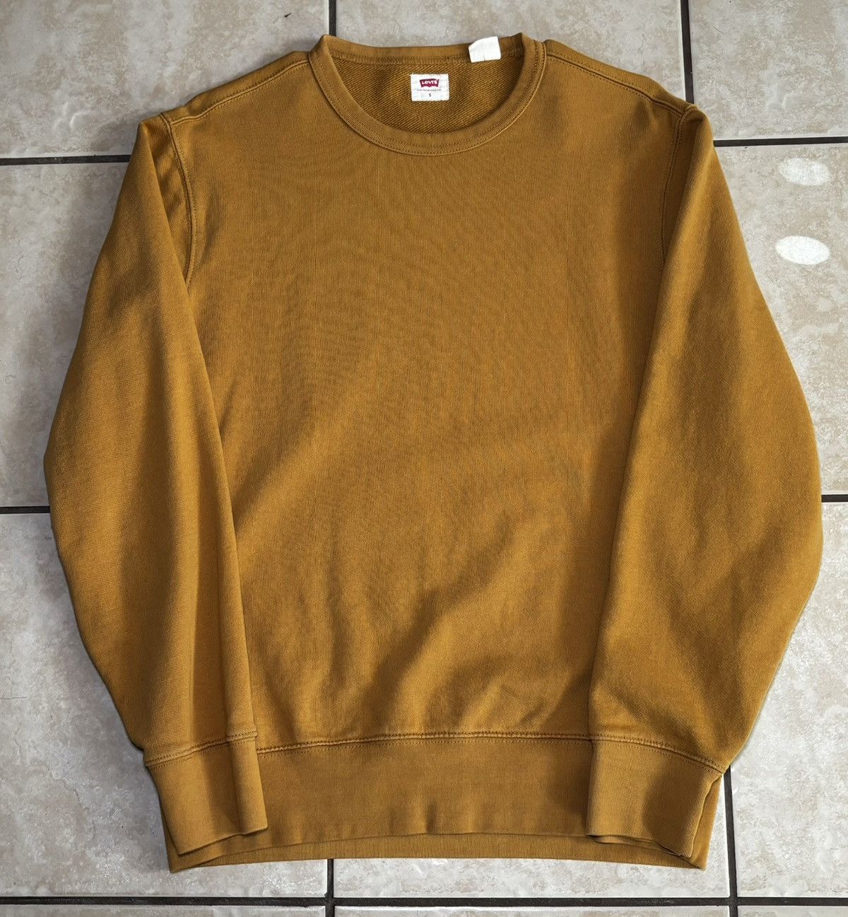 Levi's Levi's yellow crewneck sweatshirt Size US S / EU 44-46 / 1 - 1 Thumbnail