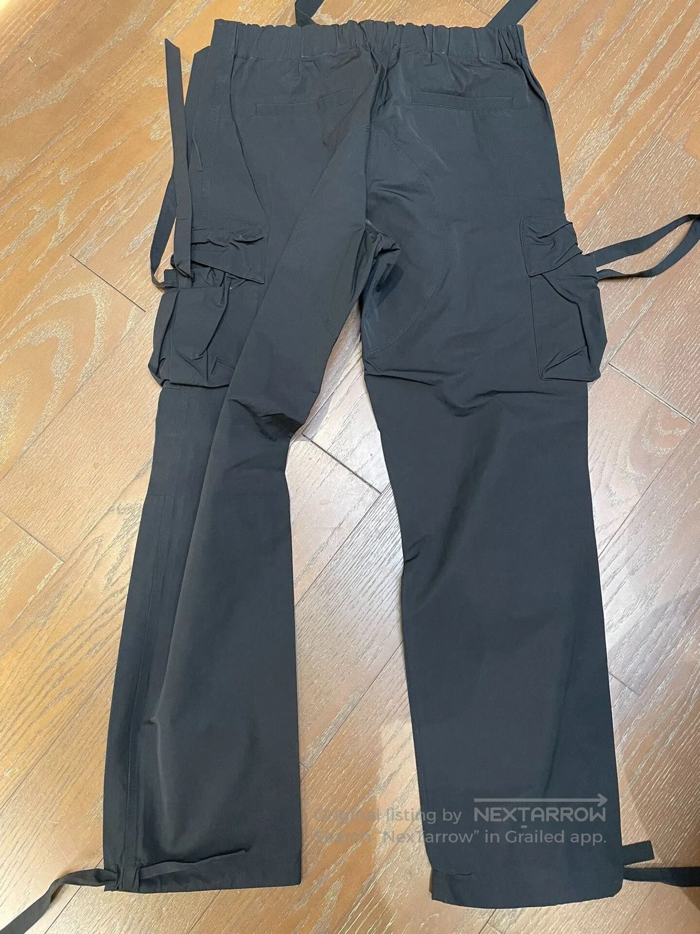 Louis Vuitton louis vuitton black cargo pants with ties. Size US 26 / EU 42 - 2 Thumbnail