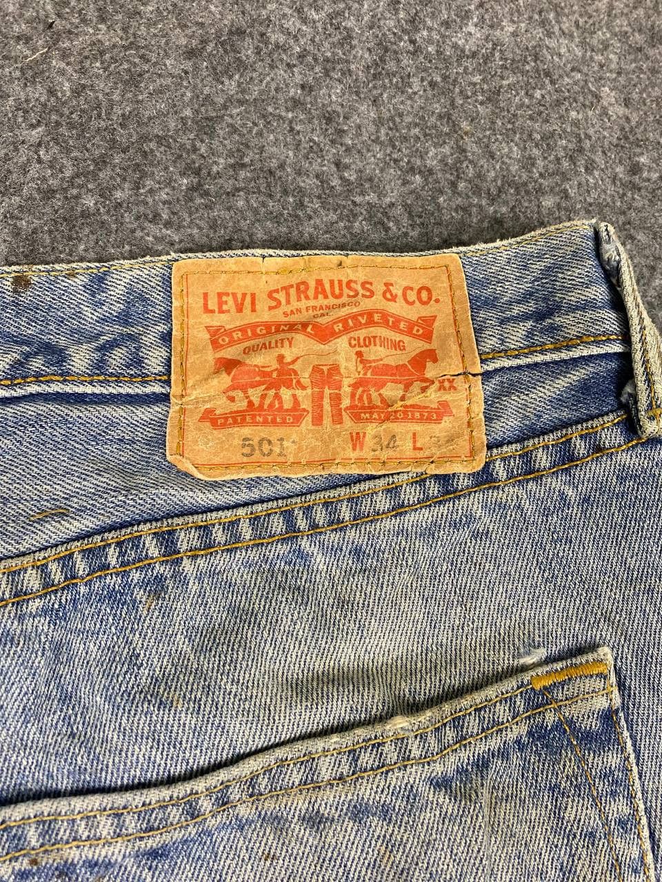 Levi's levis 501 dirty distressed denim Size US 36 / EU 52 - 3 Thumbnail