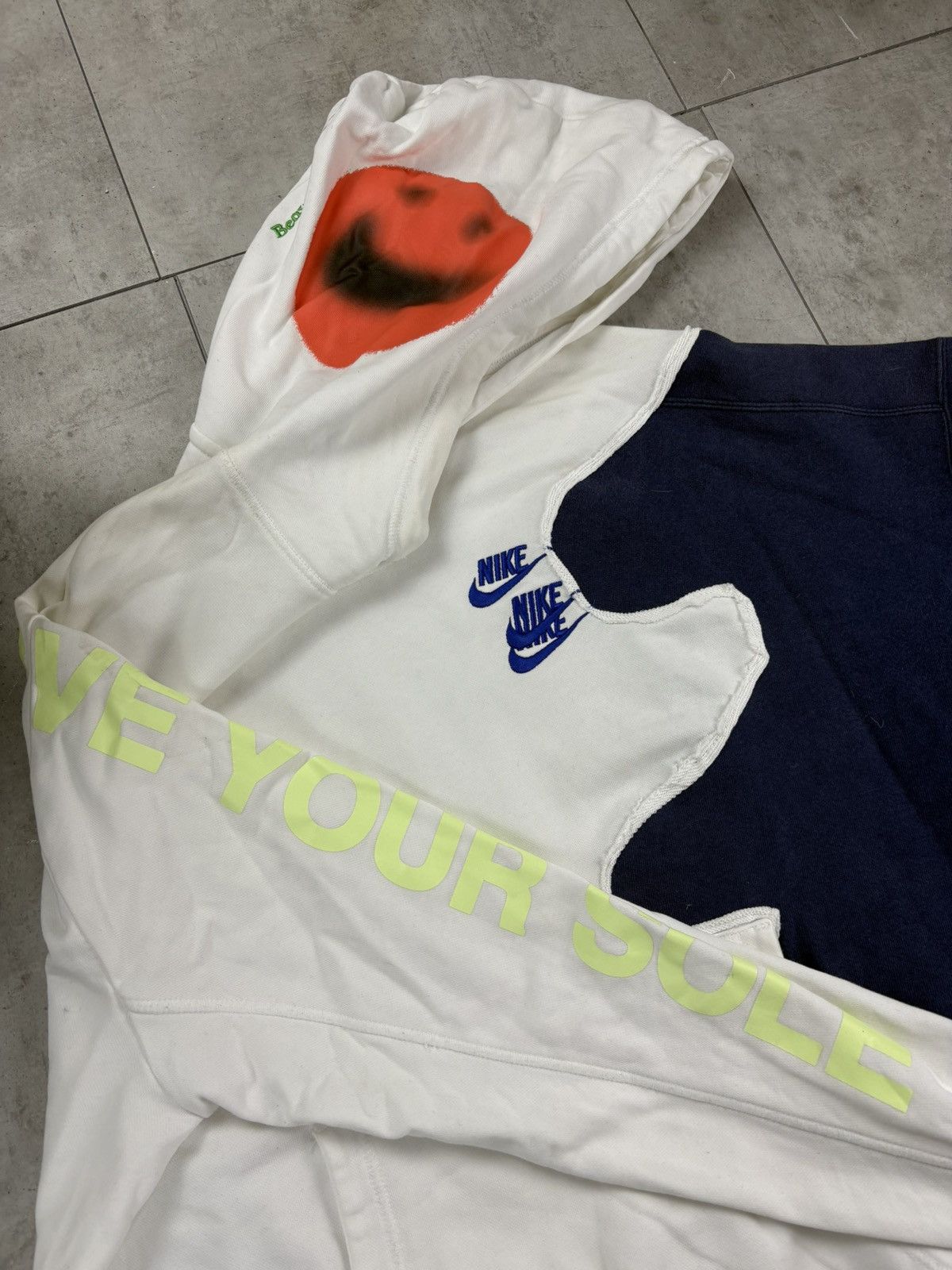 Nike Nike World Tour Distorted.Lab Custom Hoodie Swoosh Size US L / EU 52-54 / 3 - 5 Thumbnail