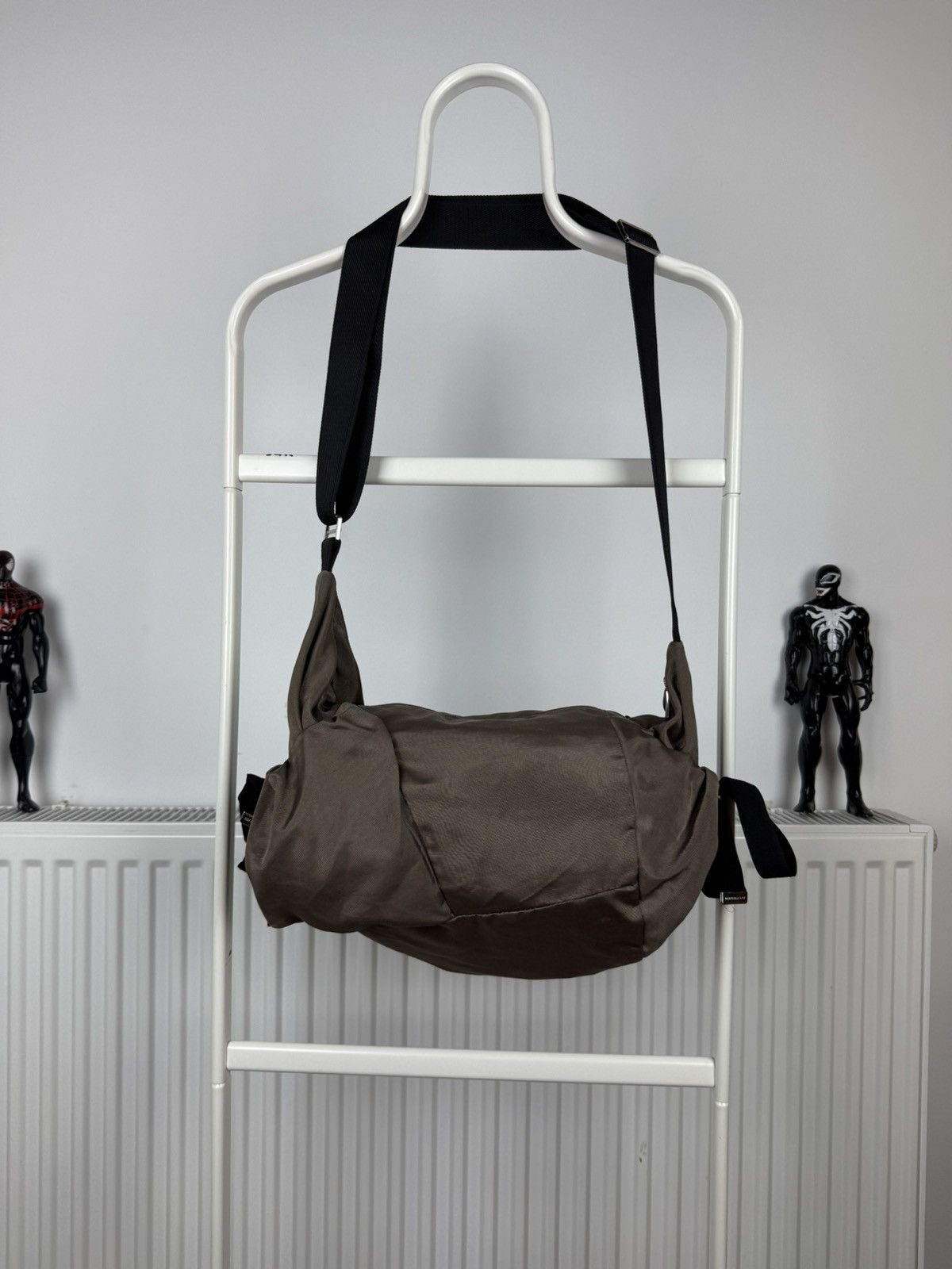 Japanese Brand × Mandarina Duck Very Rare Mandarina Duck Messenger Bag Vintage Faded Y2K Size ONE SIZE - 7 Thumbnail