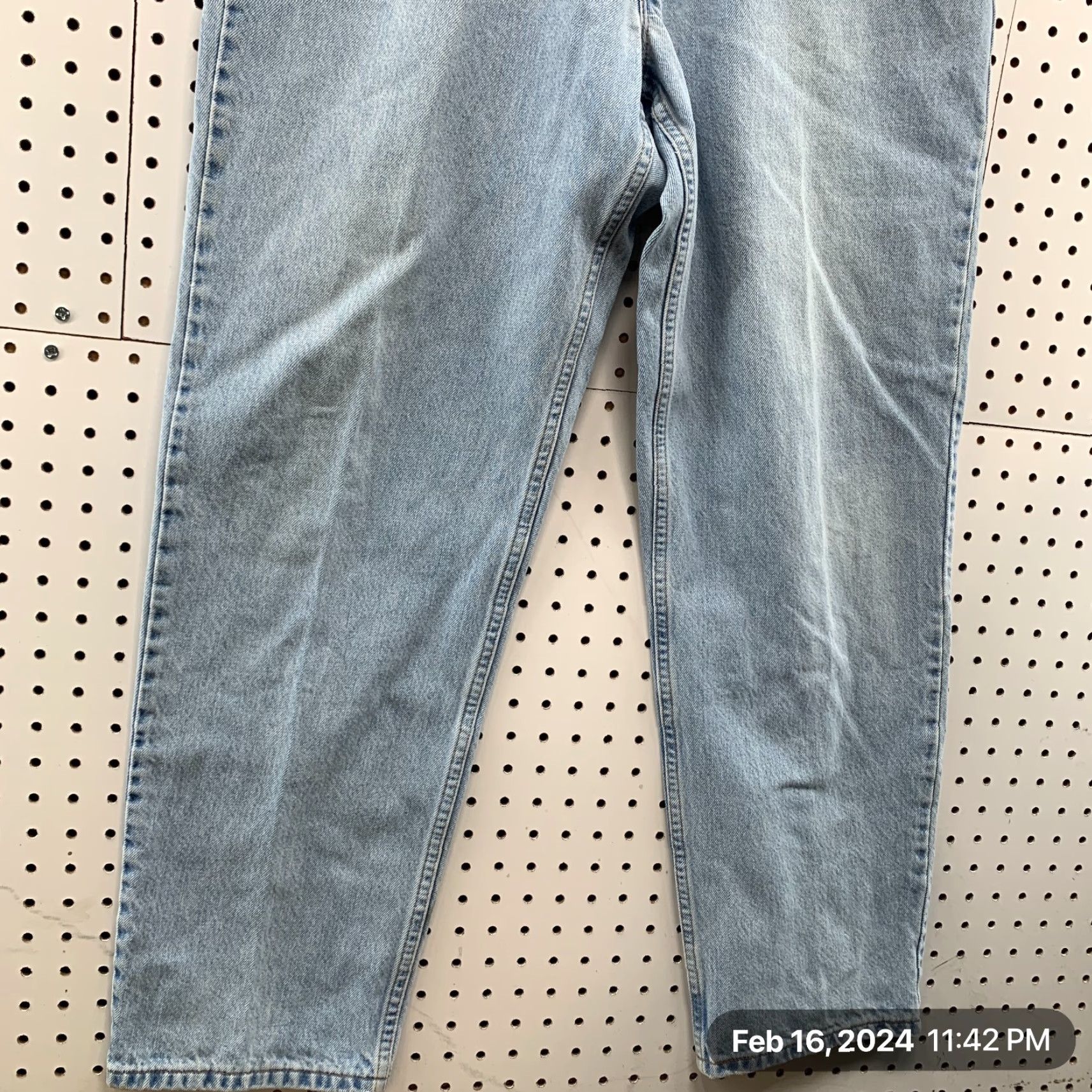 Levi's VINTAGE Levi's 550 Light Wash Denim Jeans 36x31 Relaxed Fit Blue Mens Size US 36 / EU 52 - 5 Thumbnail