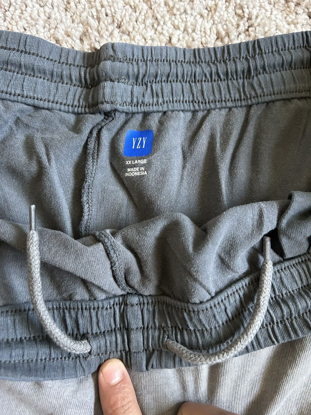 Balenciaga × Gap × Yeezy Yeezy Gap Poetic Grey Sweats Size US 38 / EU 54 - 3 Thumbnail