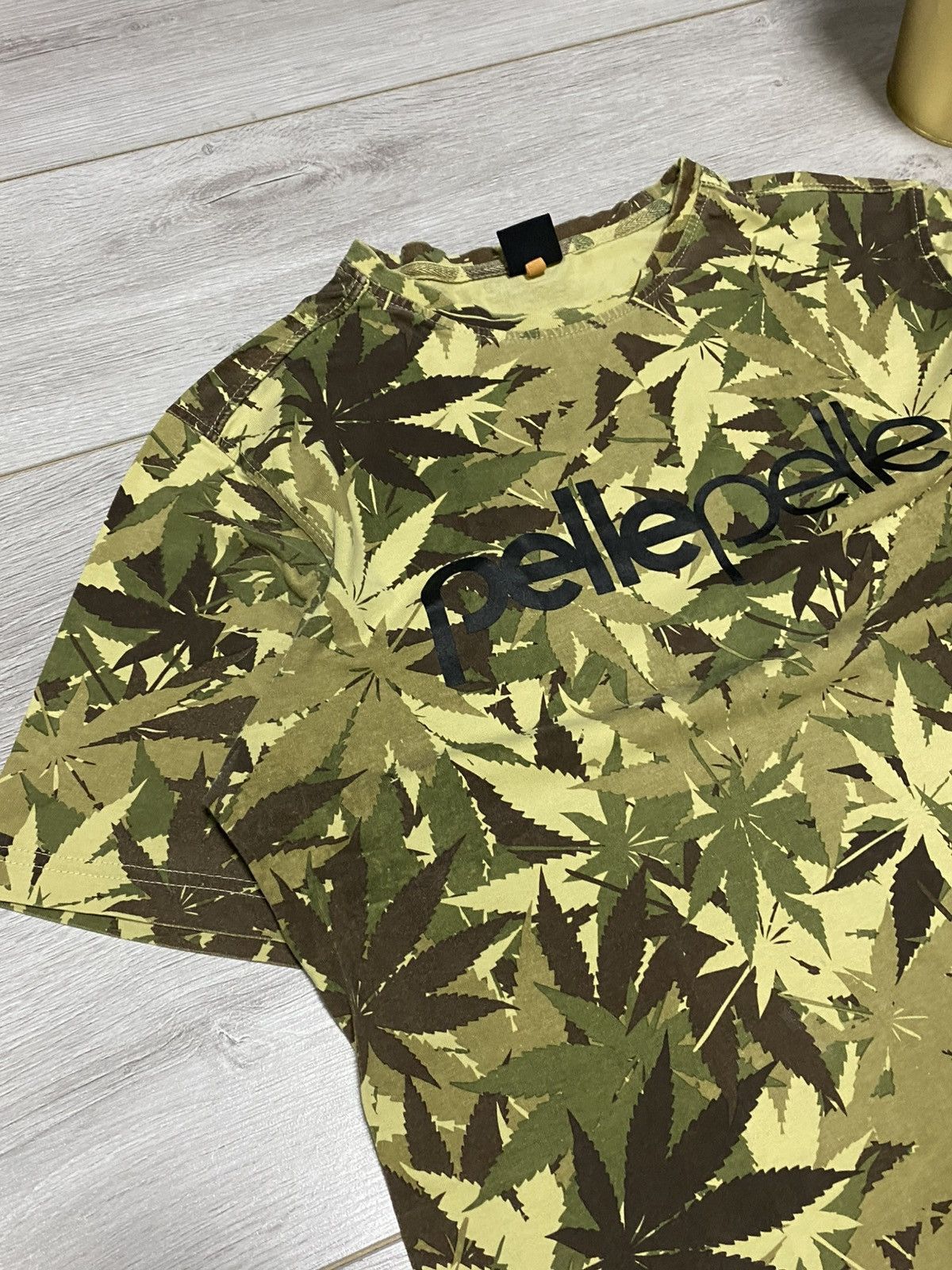 Pelle Pelle Pelle Pelle weed leaves marijuana all over tee shirt Size US L / EU 52-54 / 3 - 6 Thumbnail