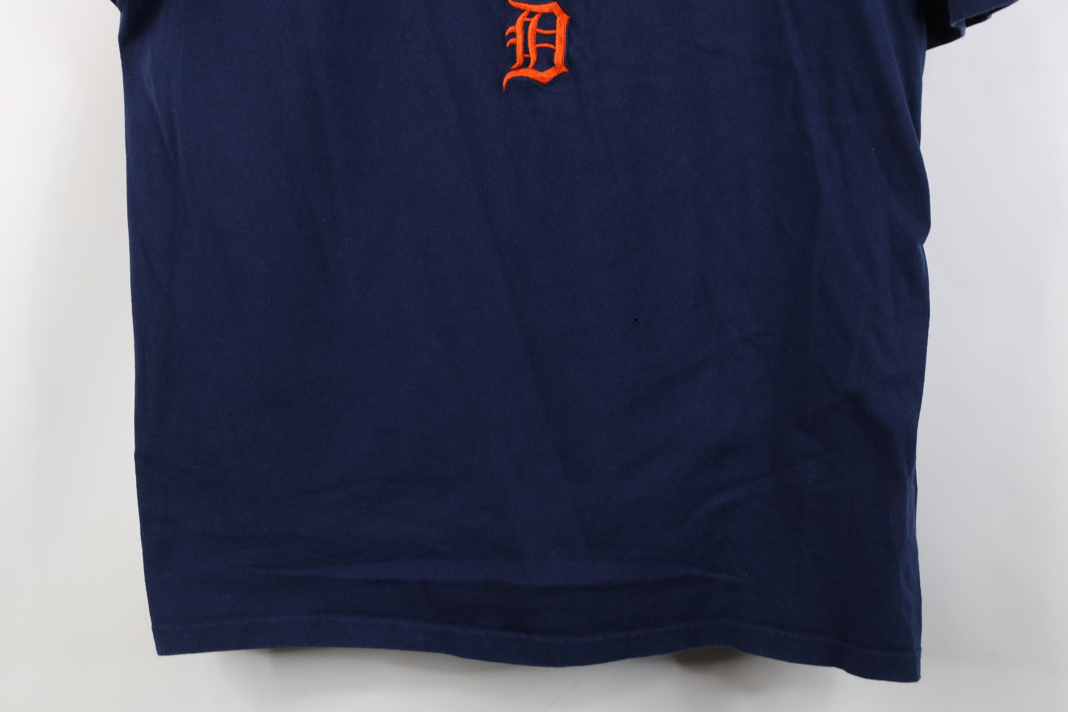 Vintage Vintage Y2K Old English D Baseball T-Shirt Blue Cotton Size US L / EU 52-54 / 3 - 3 Thumbnail