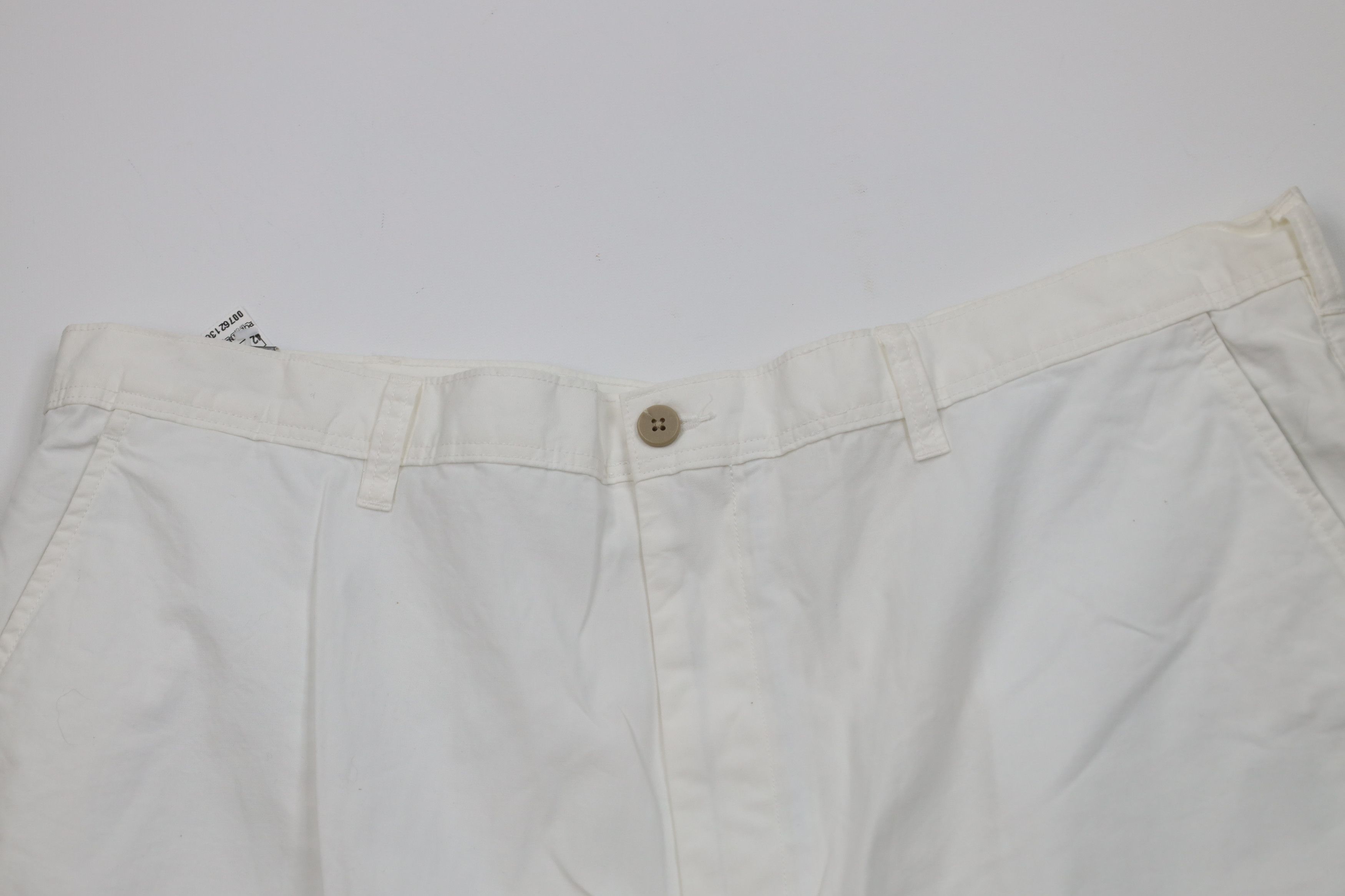 Jos. A. Bank Deadstock Vintage Jos A Bank Golfing Golf Chino Shorts White Size US 42 / EU 58 - 2 Thumbnail