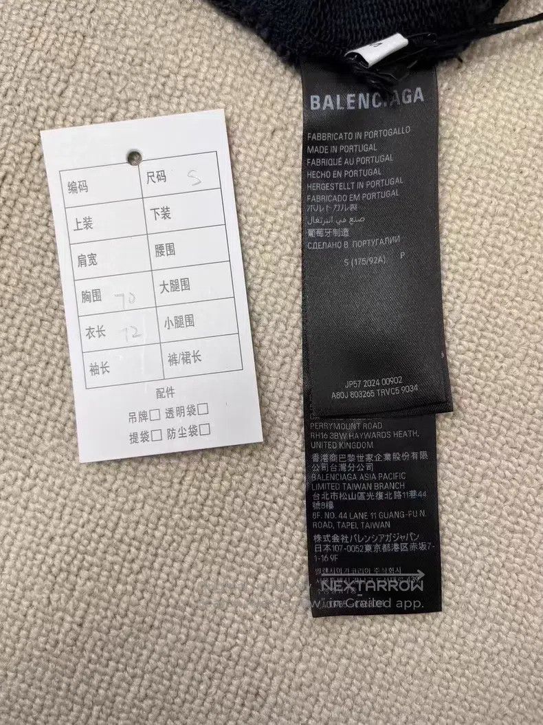 Balenciaga Balenciaga Letter Printed Hooded Long Sleeve Sweatshirt Size US S / EU 44-46 / 1 - 4 Thumbnail