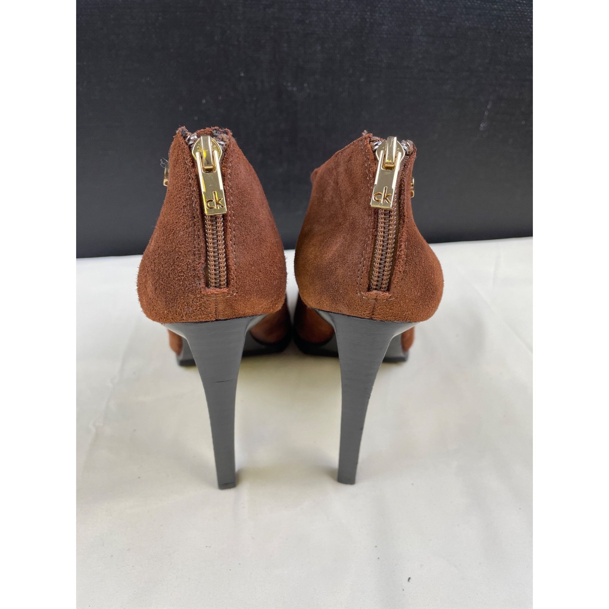 Calvin Klein Calvin Klein Women's Brown Suede Shoes/ Boots Heel 4.5" Size Size US 10 / IT 40 - 6 Thumbnail