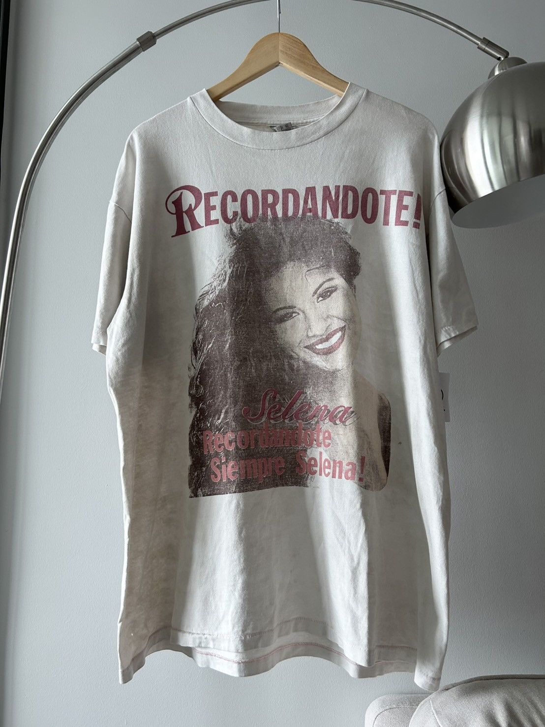Vintage Selena Vintage T Shirt 90’ Size US XL / EU 56 / 4 - 1 Thumbnail