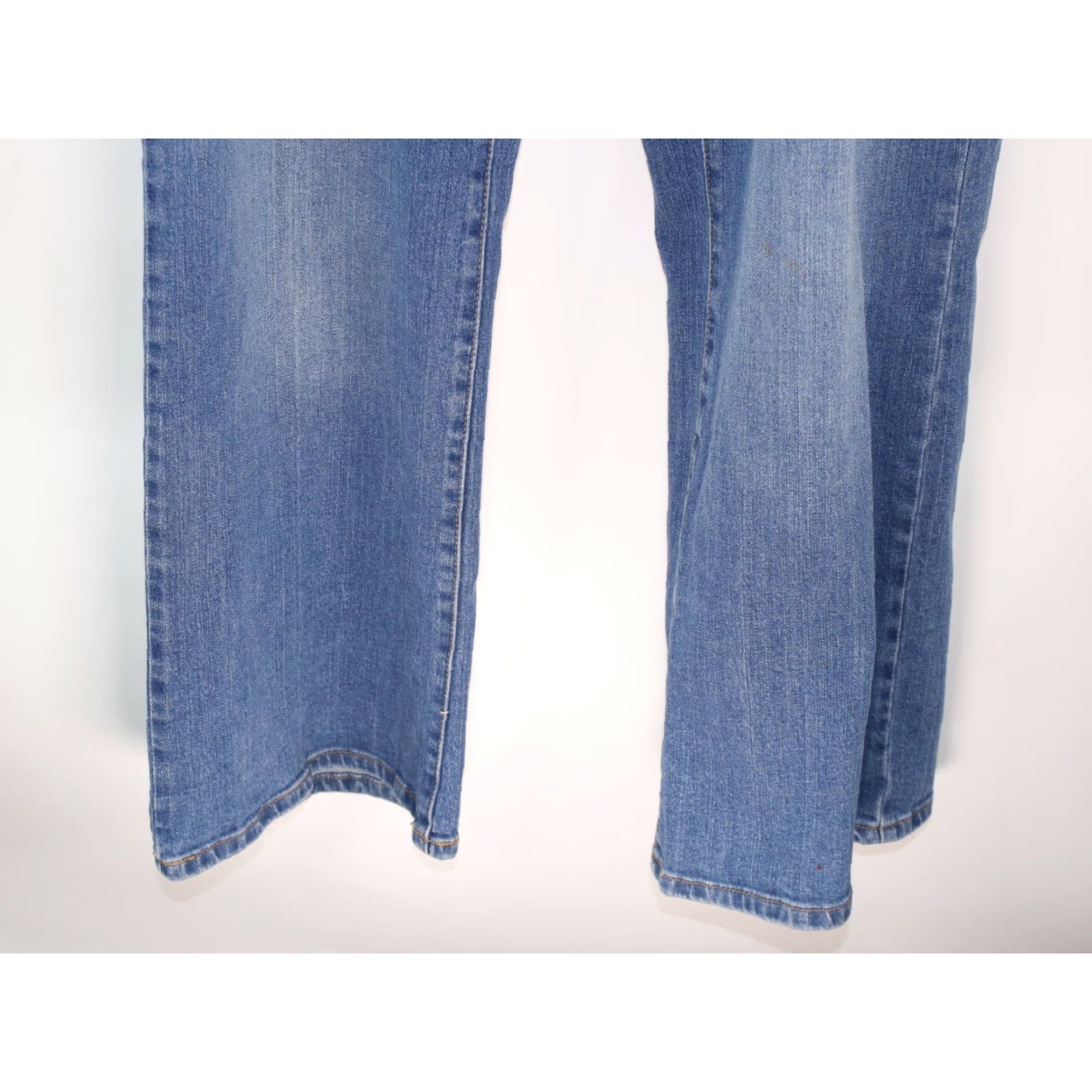CO Liz & Co Plus Size Bootcut Jeans 12W High Rise Stretch Denim Blue 42X30 Womens Size 42" / US 20 - 2 Thumbnail