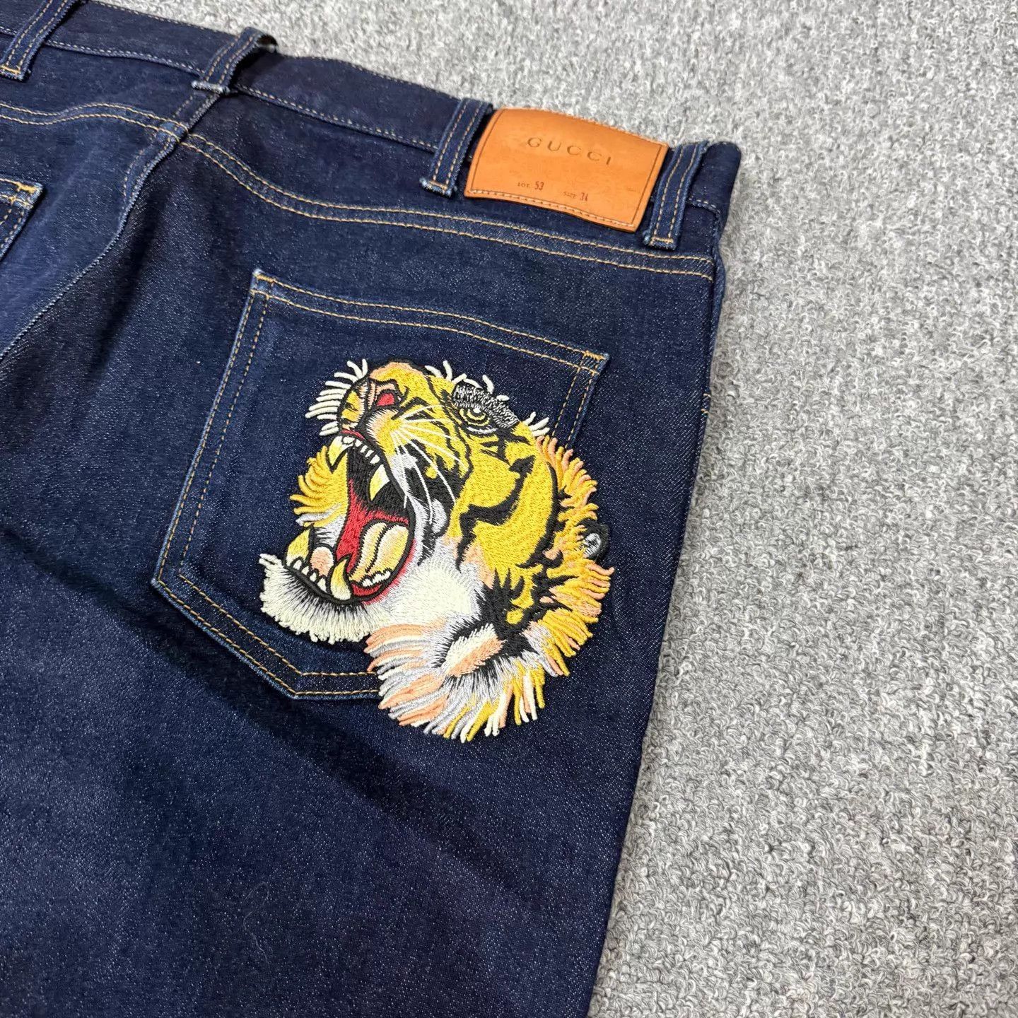 Gucci Gucci Back Tiger Head Embroidered Jeans 34 95 New Size US 34 / EU 50 - 3 Thumbnail