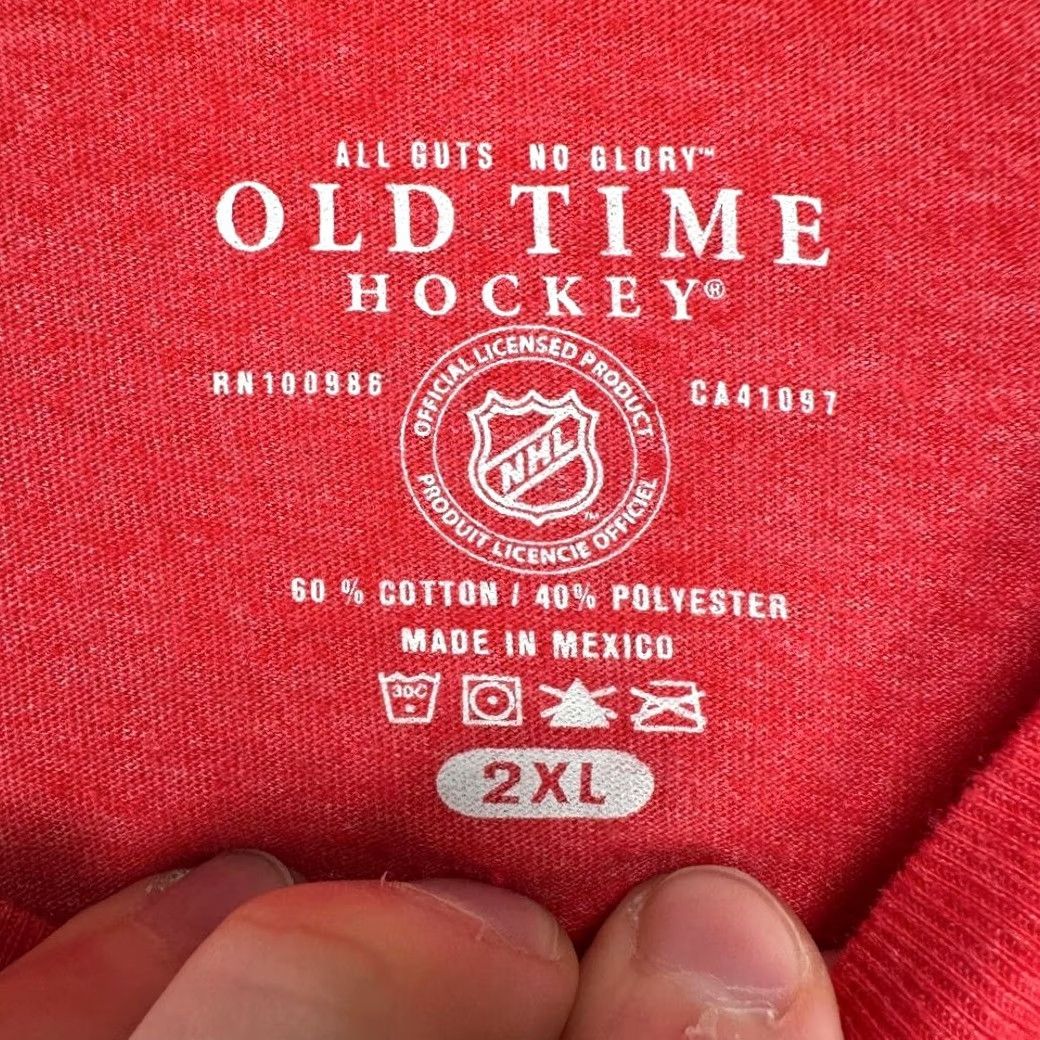 Vintage Detroit Red Wings T-Shirt Mens 2XL Red Short Sleeve Tee Logo NHL Old Time Hockey Size US XXL / EU 58 / 5 - 4 Thumbnail