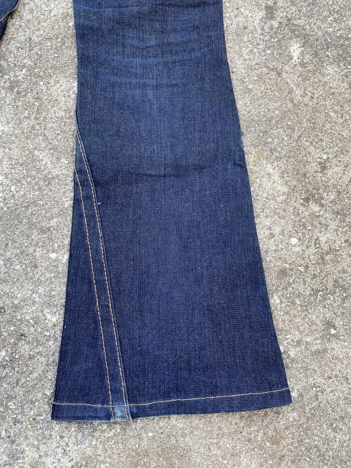 True Religion True Religion Indigo Blue Low Rise Flare Jeans Size 26" / US 2 / IT 38 - 14 Thumbnail