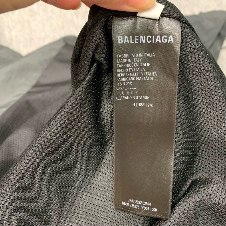 Balenciaga Balenciaga Black windbreaker jacket Size US XL / EU 56 / 4 - 7 Thumbnail