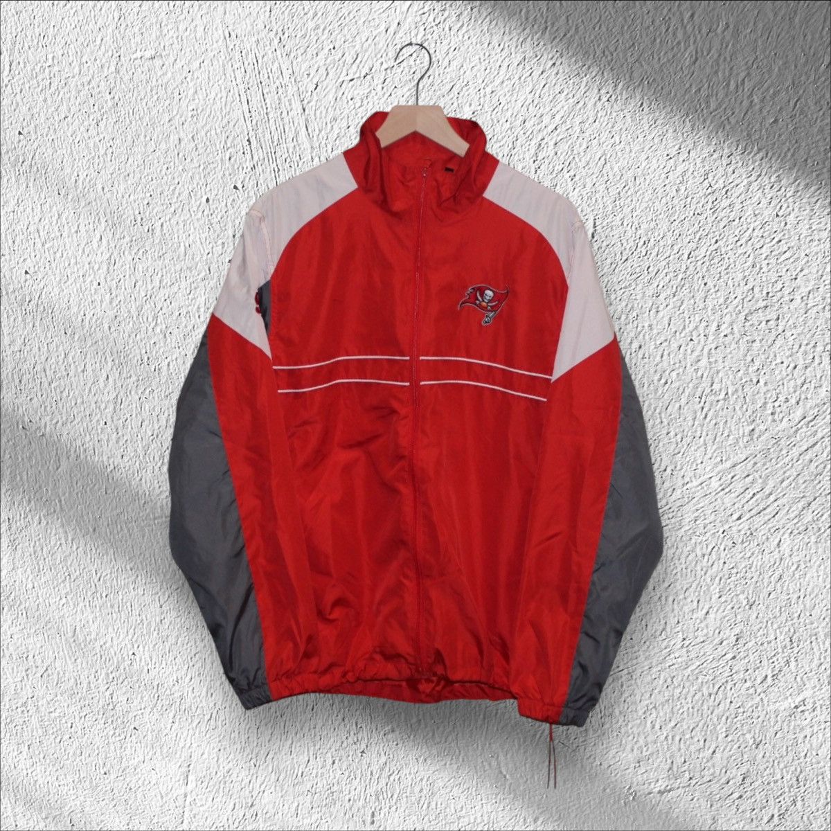NFL × Vintage Vintage Tampa Bay Buccaneers Windbreaker Large Size US L / EU 52-54 / 3 - 1 Thumbnail