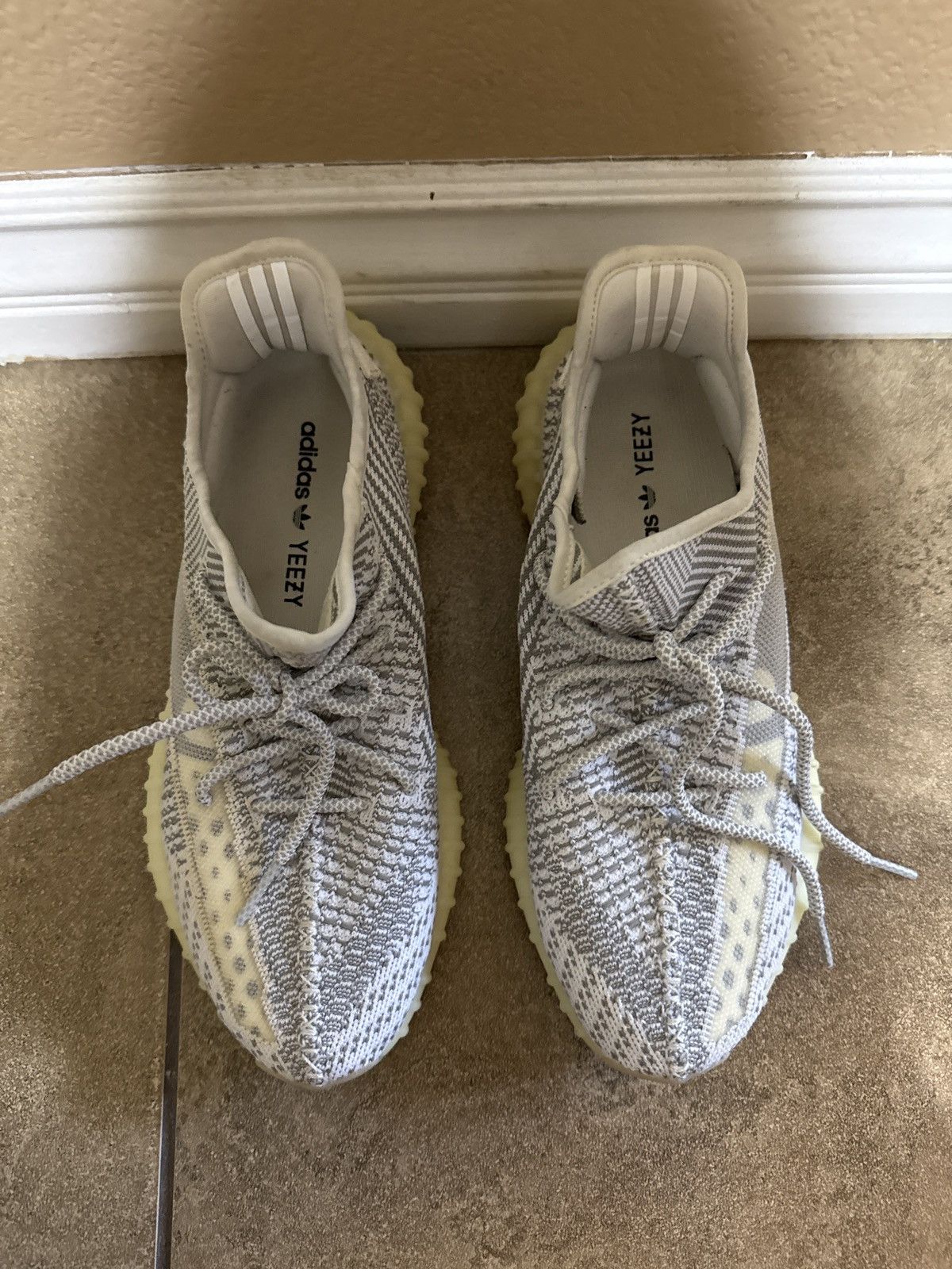 Yeezy Yeezy Boost 350 V2 Static Size US 10 / EU 43 - 7 Thumbnail