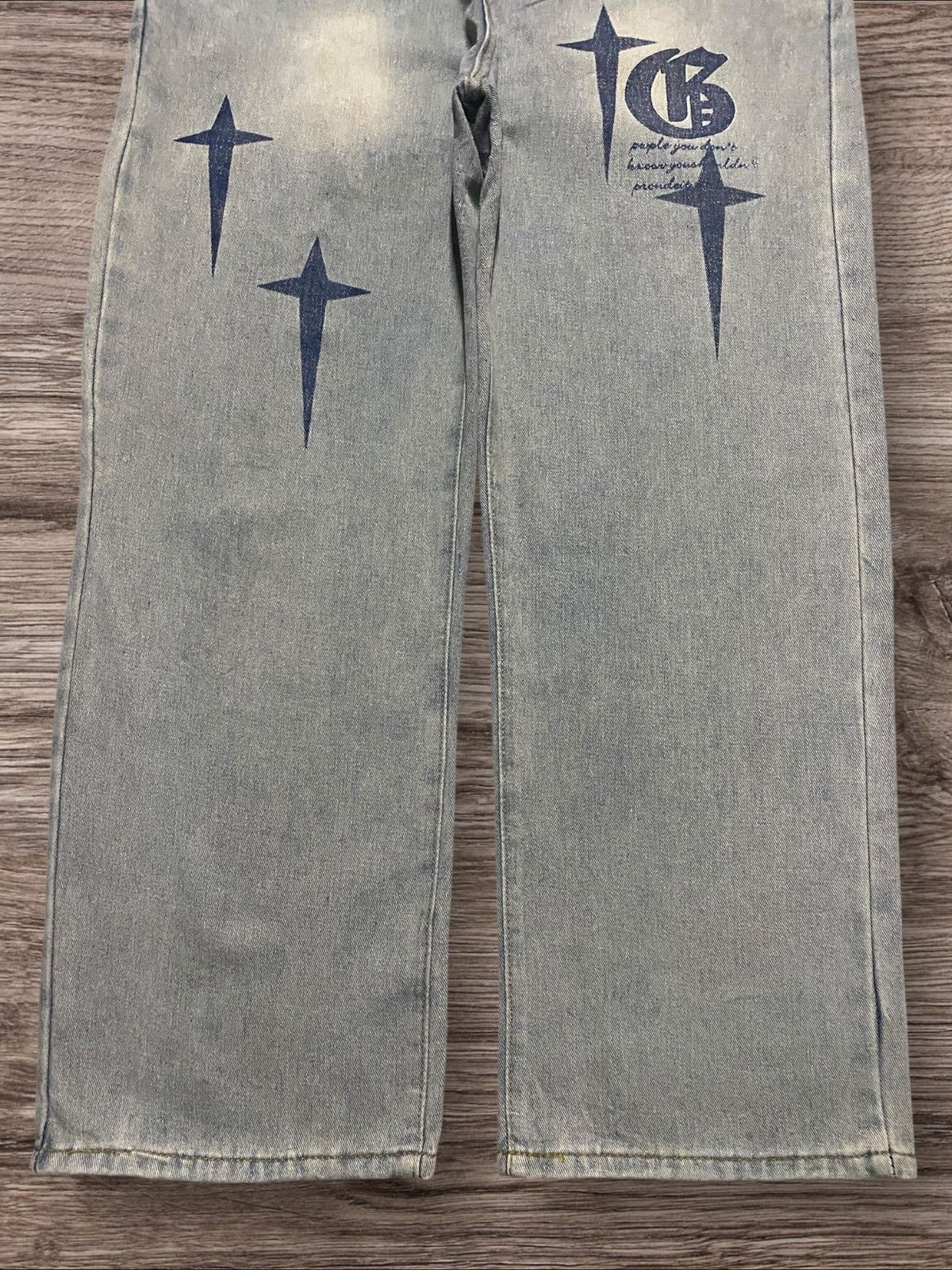 Japanese Brand Vintage Japanese Brand Cross Print Faded Wash Baggy Jeans Size US 35 - 5 Thumbnail