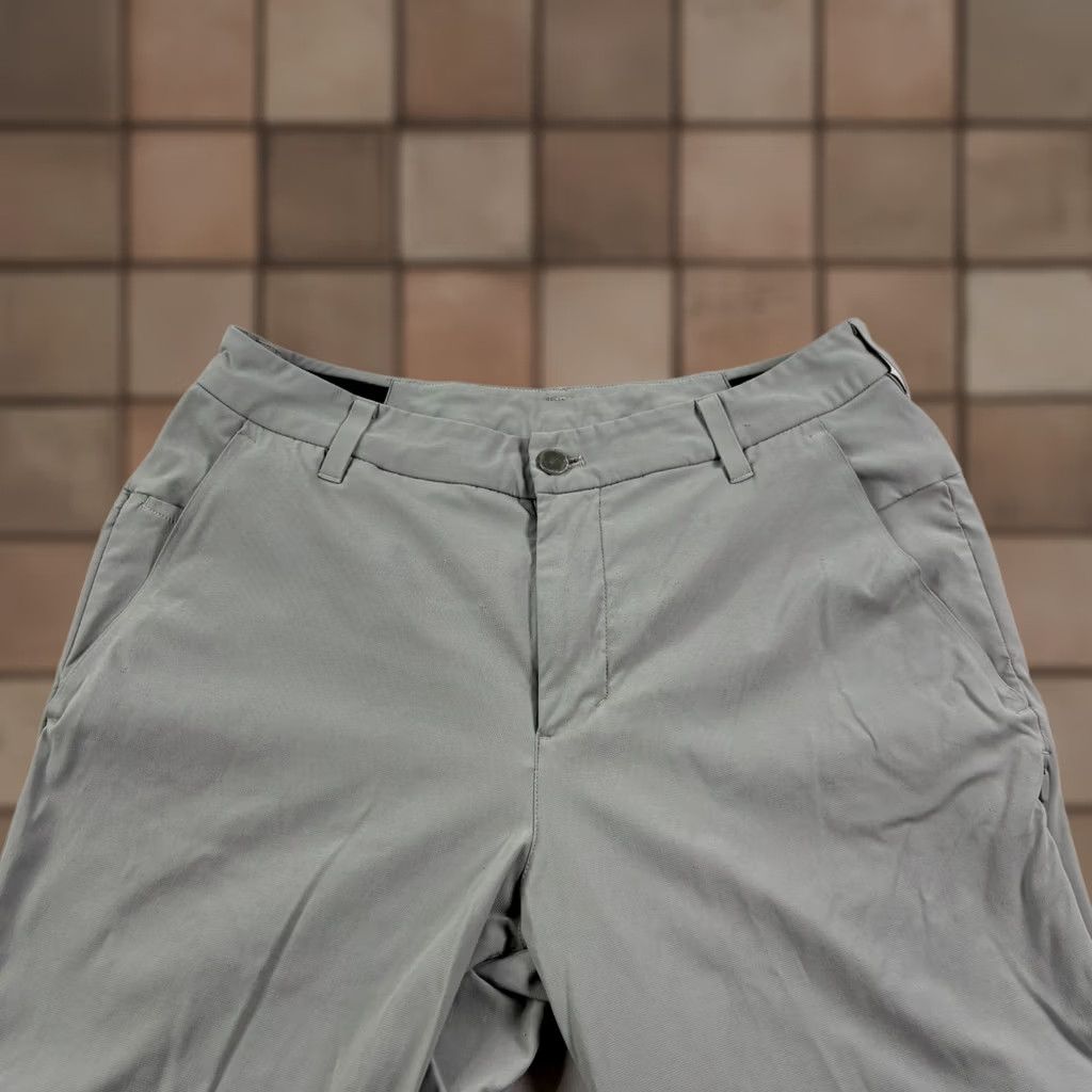 Lululemon Lululemon Commission Golf Pants Mens 32x29 Gray Chino Stretch Casual Pants Mens Gray 90s? Size US 32 / EU 48 - 1 Thumbnail