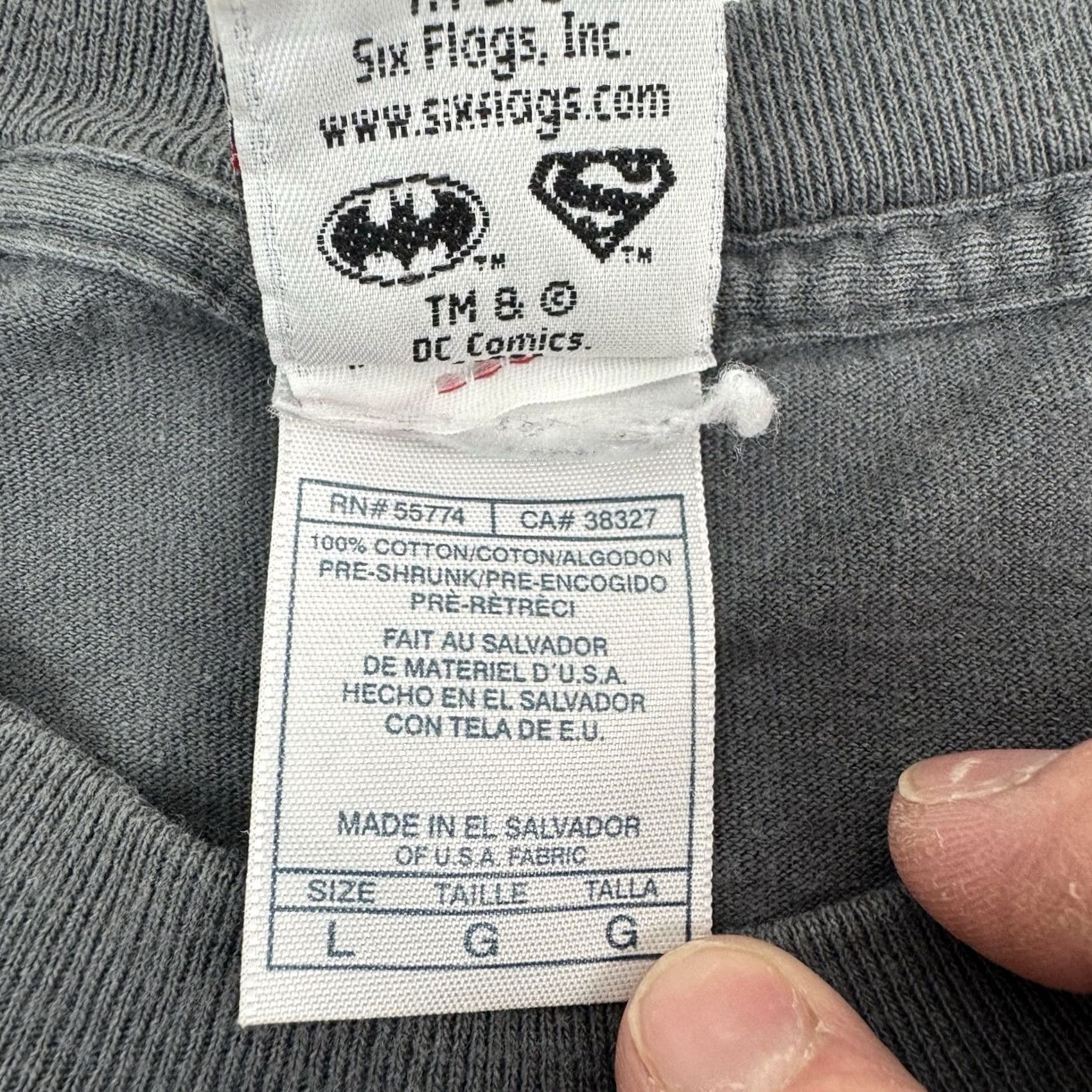 DC Comics VINTAGE Batman T Shirt Adult L Six Flags DC Comics Y2K 2007 Cartoon Movie Mens Size US L / EU 52-54 / 3 - 6 Thumbnail