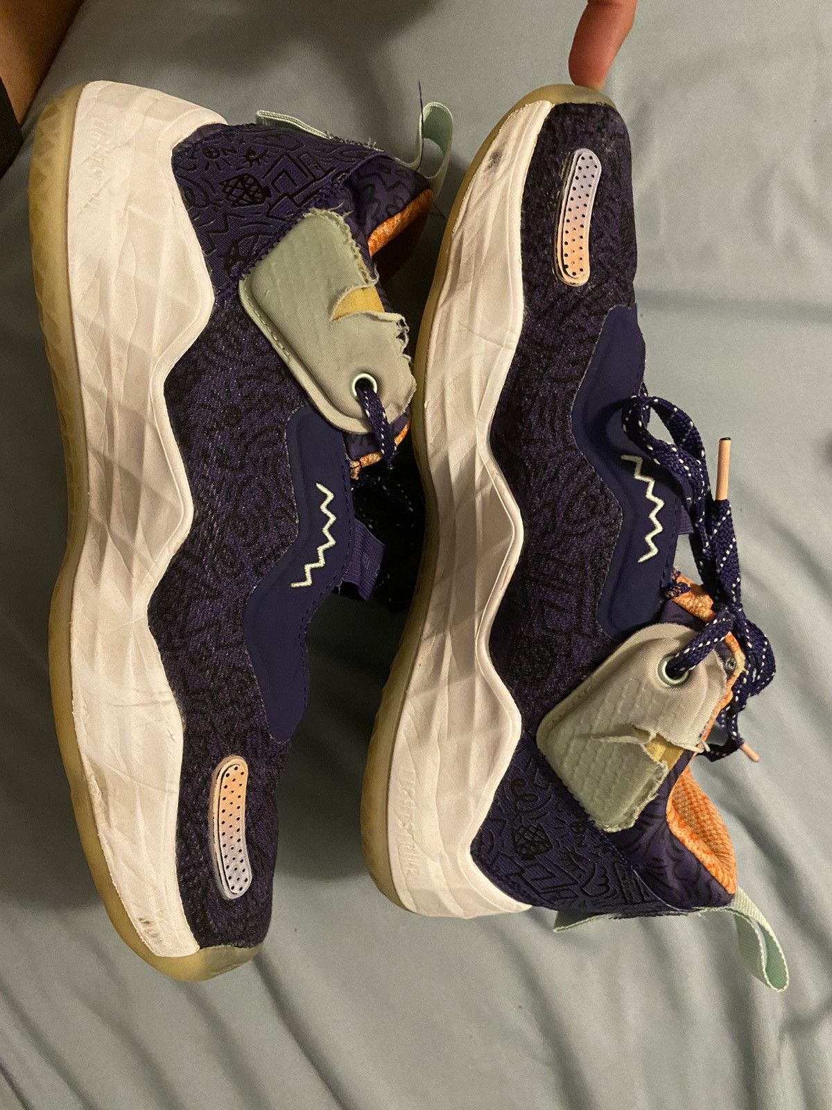 Adidas D.O.N basketball shoe Size US 7 / EU 40 - 10 Thumbnail