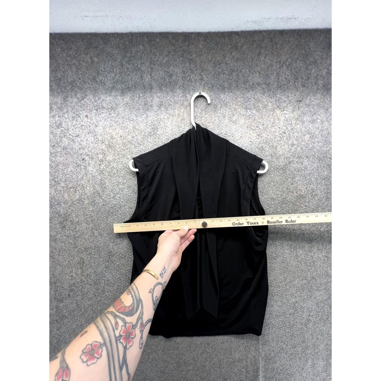 Karl Lagerfeld Karl Lagerfeld Paris Blouse Womens Large Black V-Neck Tie Sleeveless Top Dressy Shirt Size L / US 10 / IT 46 - 3 Thumbnail