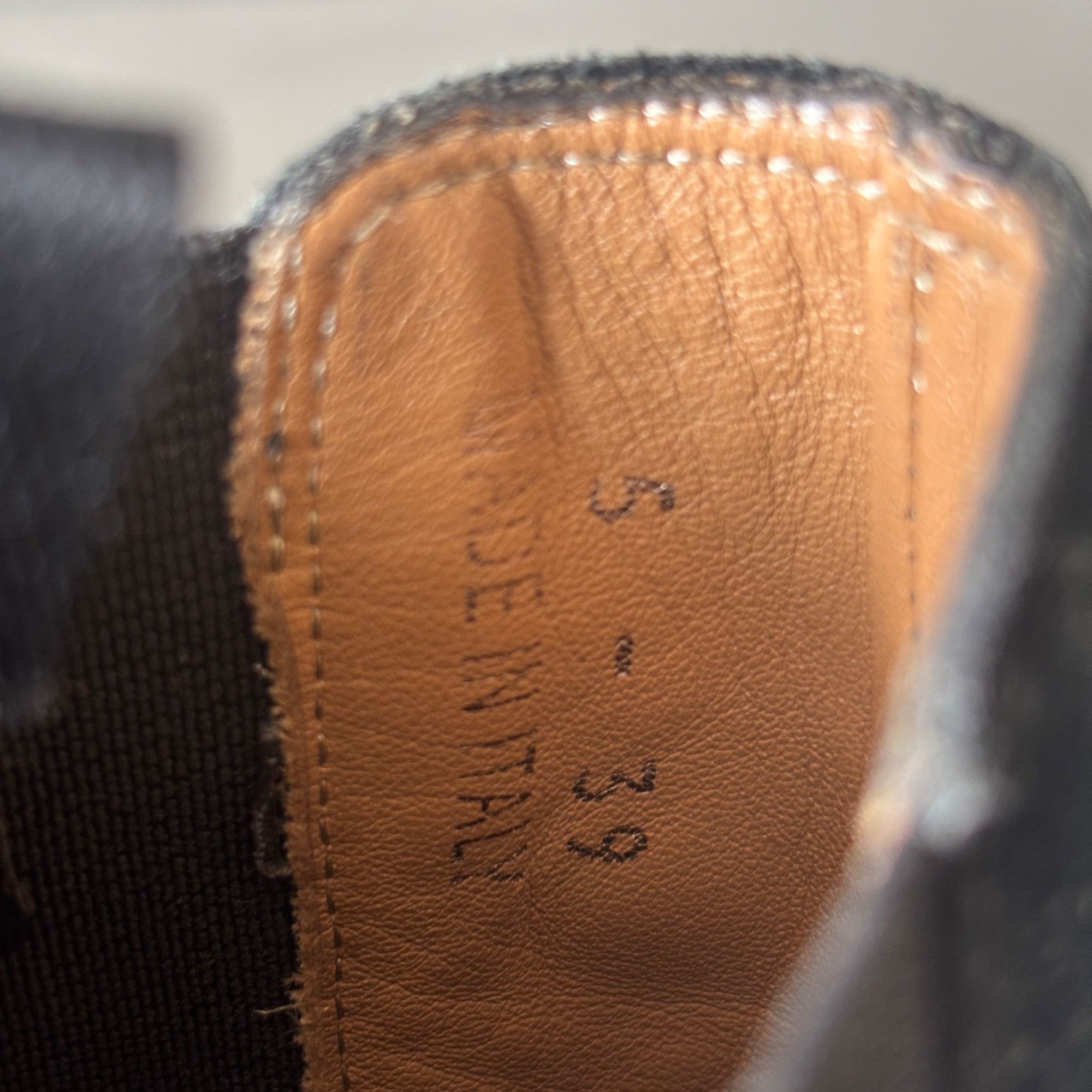 Marc Jacobs Vintage Marc Jacobs Black Suede Chelsea Boots Mens Size 39 M Size US 6 / EU 39 - 2 Thumbnail