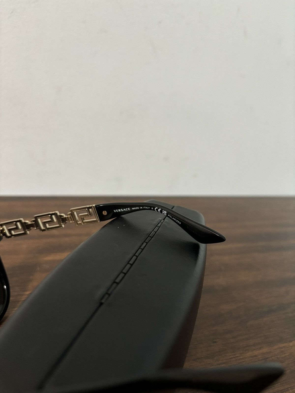Versace Versace Gold Chain Sunglasses Size ONE SIZE - 7 Thumbnail