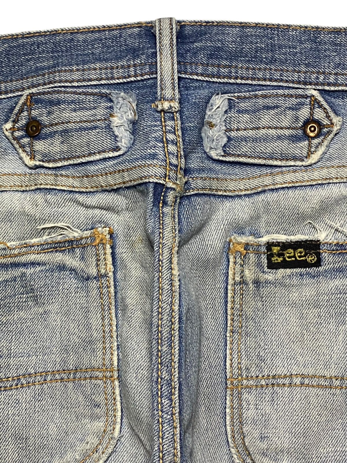 Lee × Vivienne Westwood Vintage Japan Lee Cowboy Buckle Back Distressed Skinny Jeans Size US 30 / EU 46 - 12 Thumbnail