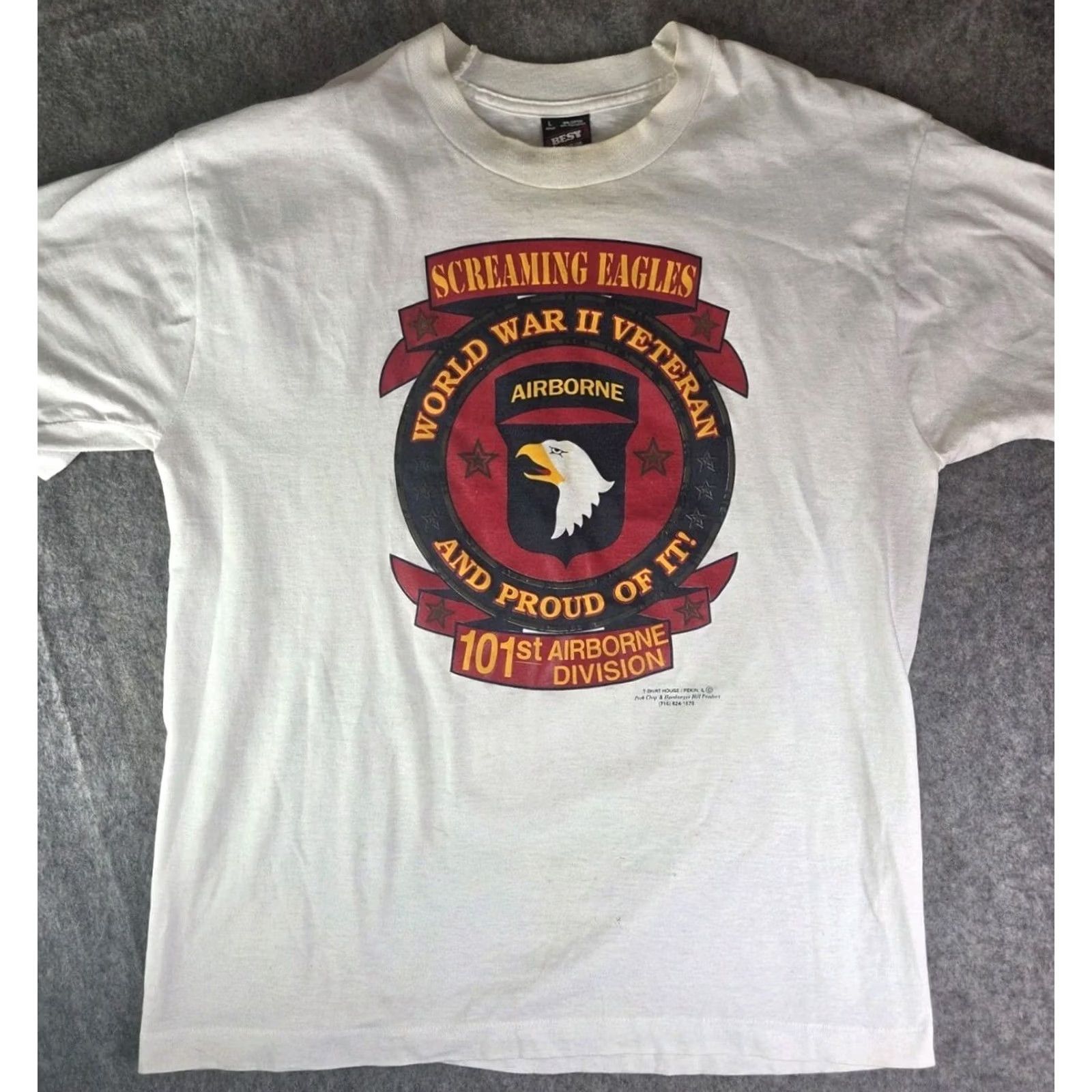 Vintage VINTAGE Airborne 101st Screaming Eagles T Shirt Men L White WWII Veteran Distressed Soldier Short Sleeve Size US L / EU 52-54 / 3 - 2 Thumbnail