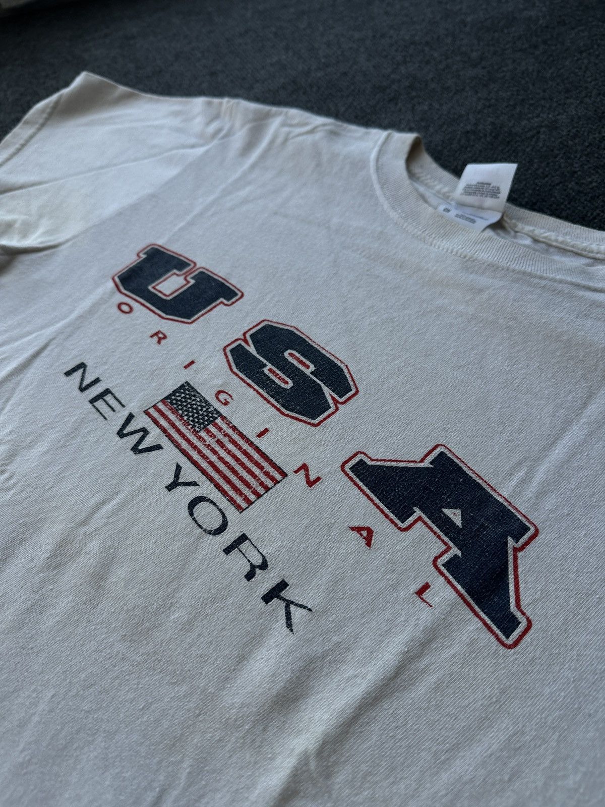 Vintage 🚨USA NEW YORK RARE WHITE DISTRESSED TEE BIG LOGO BOXY FIT Size US S / EU 44-46 / 1 - 5 Thumbnail