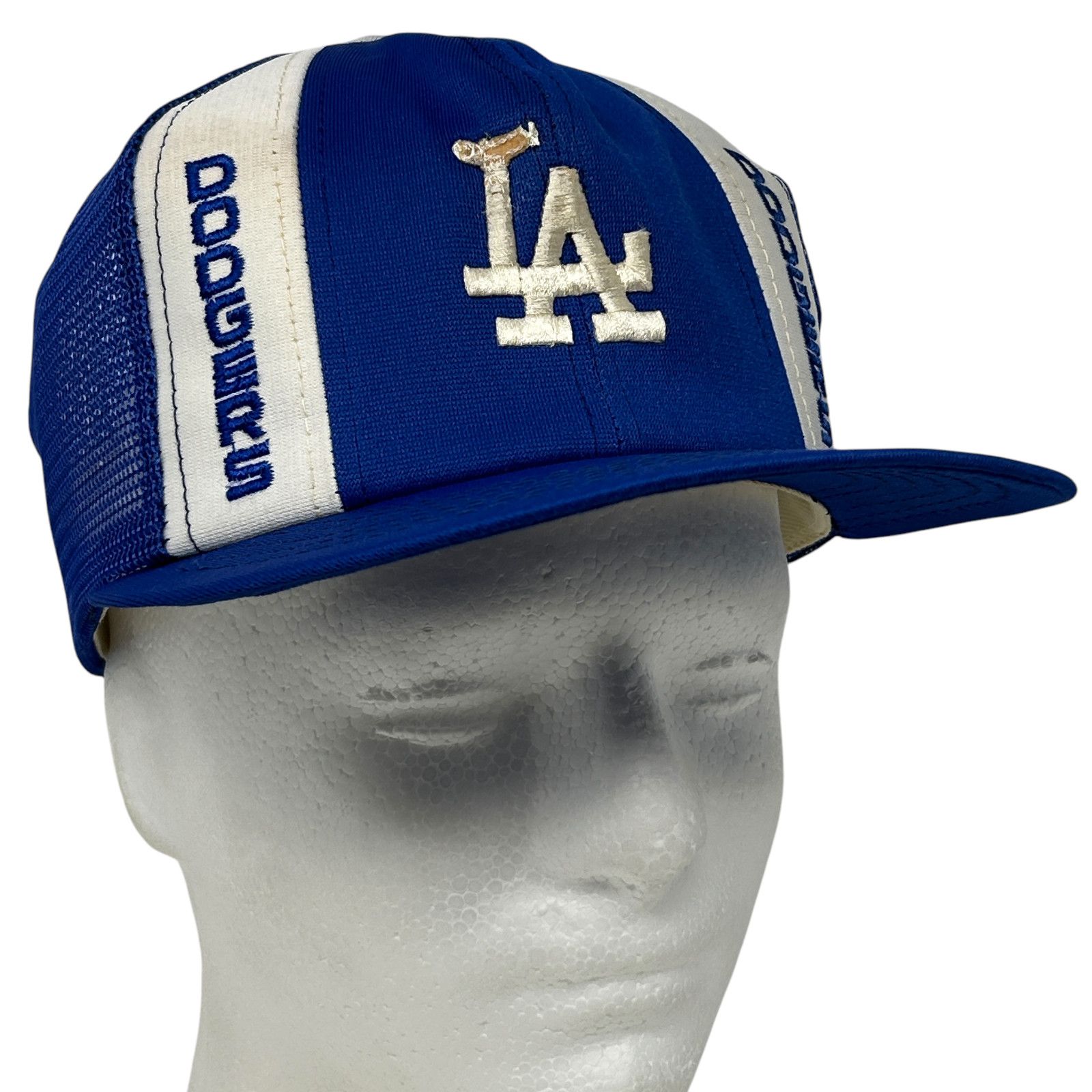 Vintage Vintage Los Angeles LA Dodgers Trucker Hat Baseball Cap Blue Size ONE SIZE - 13 Thumbnail