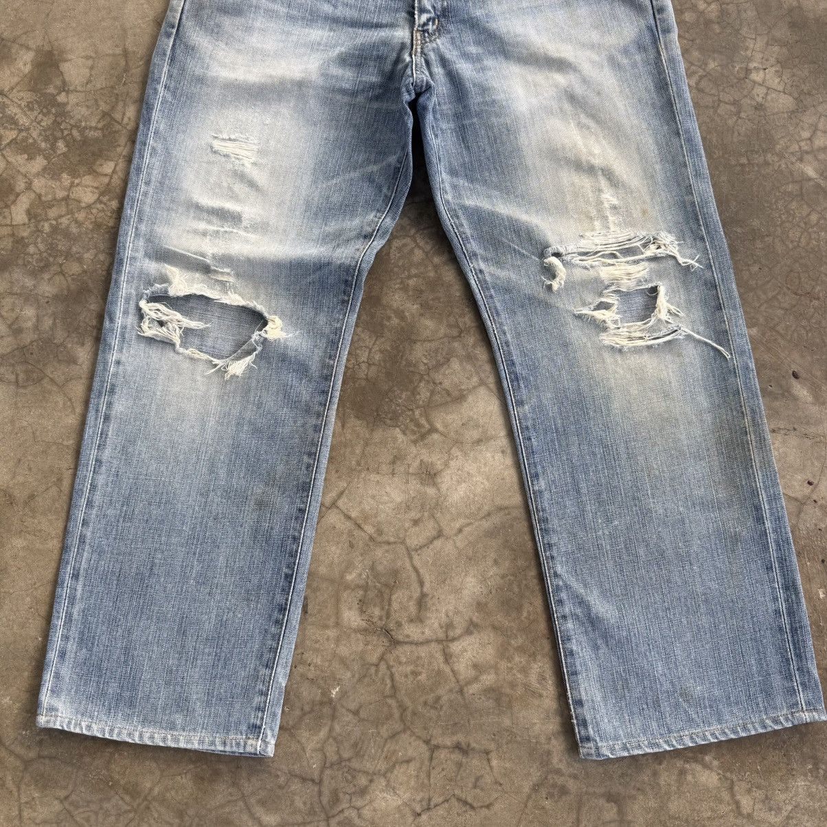 Edwin W33x27.5 Vintage Edwin Faded Ripped Denim Jean Pants Size US 33 - 3 Thumbnail