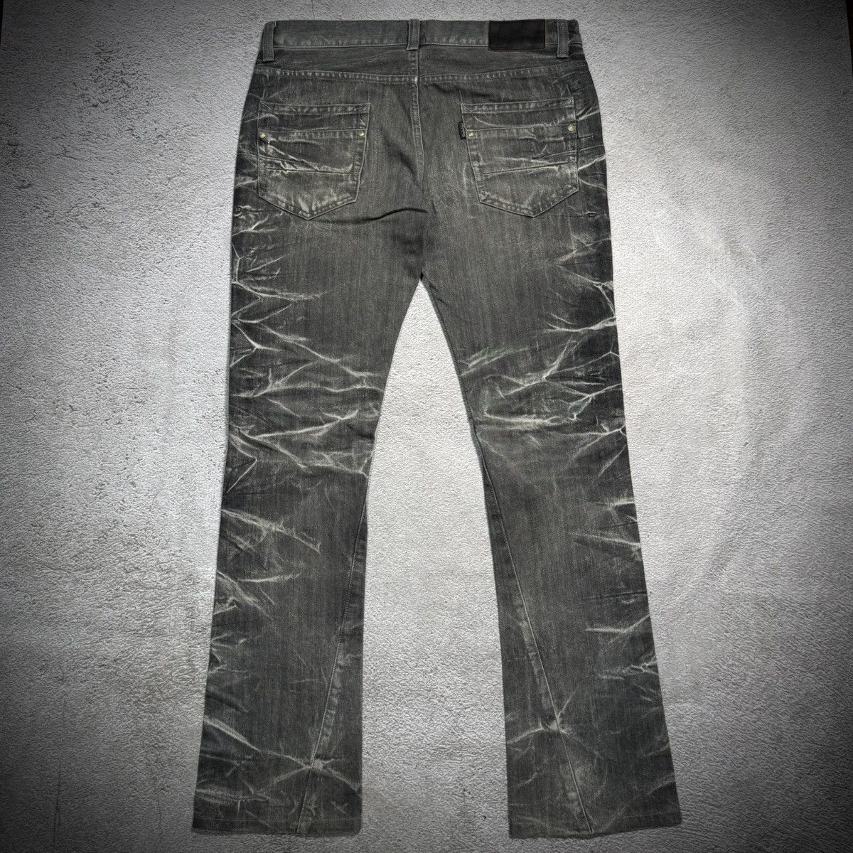 Tornado Mart Tornado Mart flare denim jeans Size US 34 / EU 50 - 1 Thumbnail