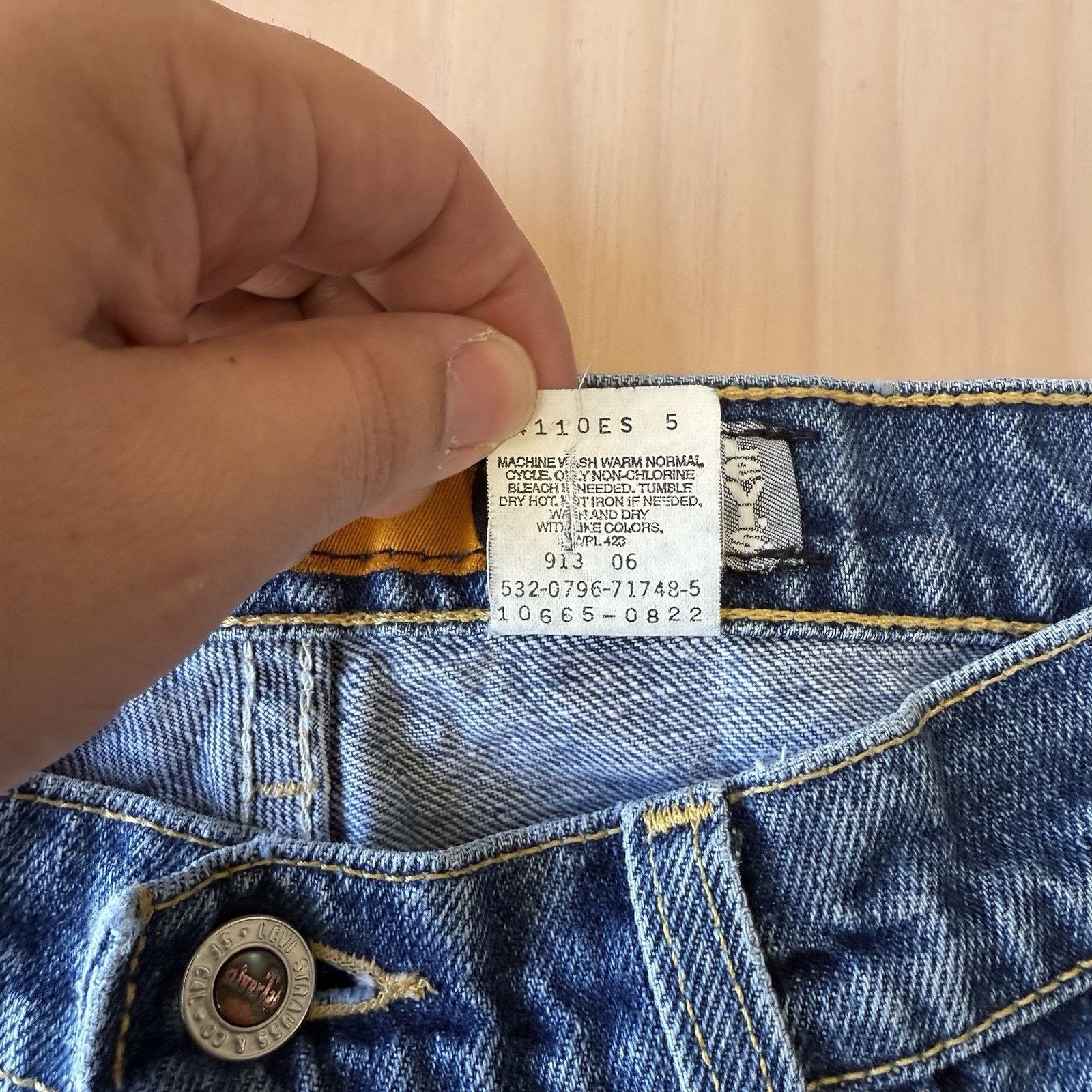 Levi's × Vintage Vintage Levis Silver Tab Jeans 28 Blue Medium Wash 90s Size 28" / US 6 / IT 42 - 6 Thumbnail