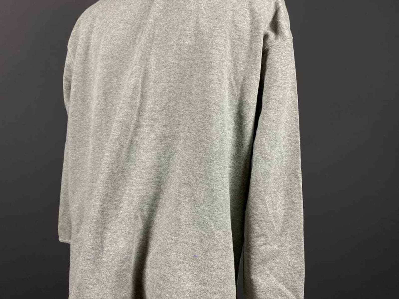 Tommy Hilfiger Men Vintage Tommy Hilfiger Big Jumeper Size M Made in USA Size US M / EU 48-50 / 2 - 8 Thumbnail