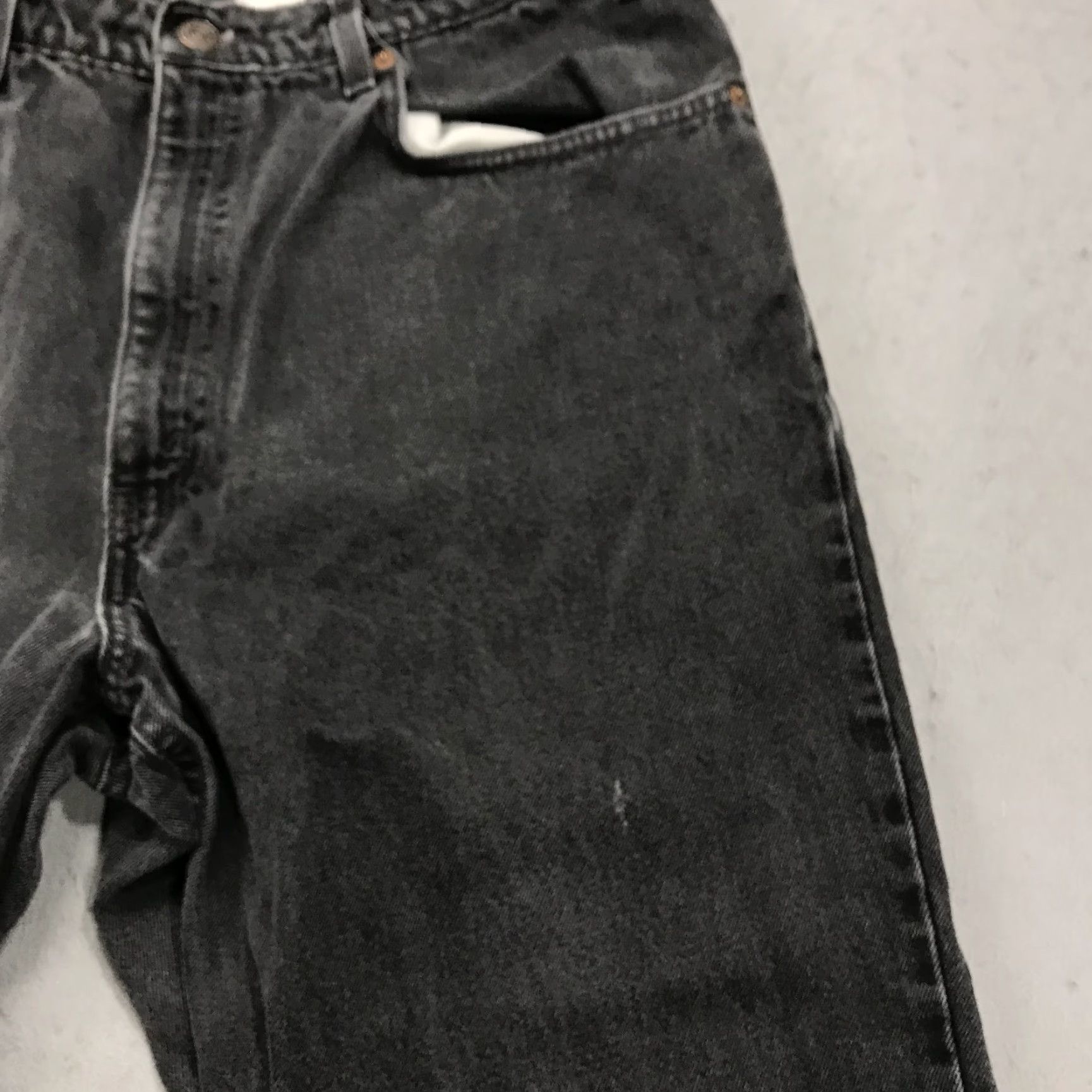 Levi's VINTAGE Levi's 550 Jeans Mens 38x32 Black Relaxed Fit Denim Tapered Leg Logo 90s Size US 38 / EU 54 - 4 Thumbnail