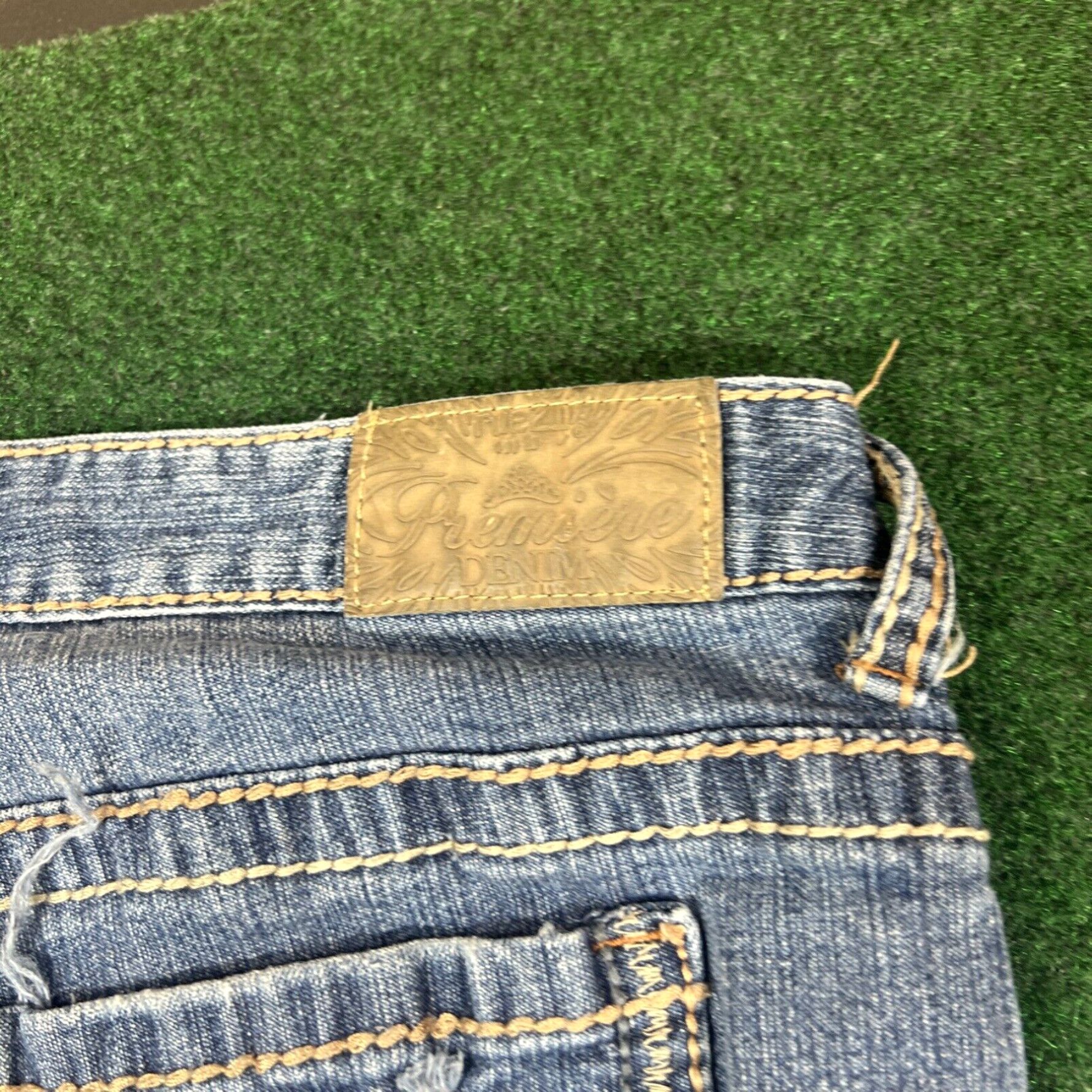 Vintage Premiere Denim by Rue 21 Sz 7/8 Petite Short Bootcut Thick Stitch Women’s Jeans Size 28" / US 6 / IT 42 - 4 Thumbnail