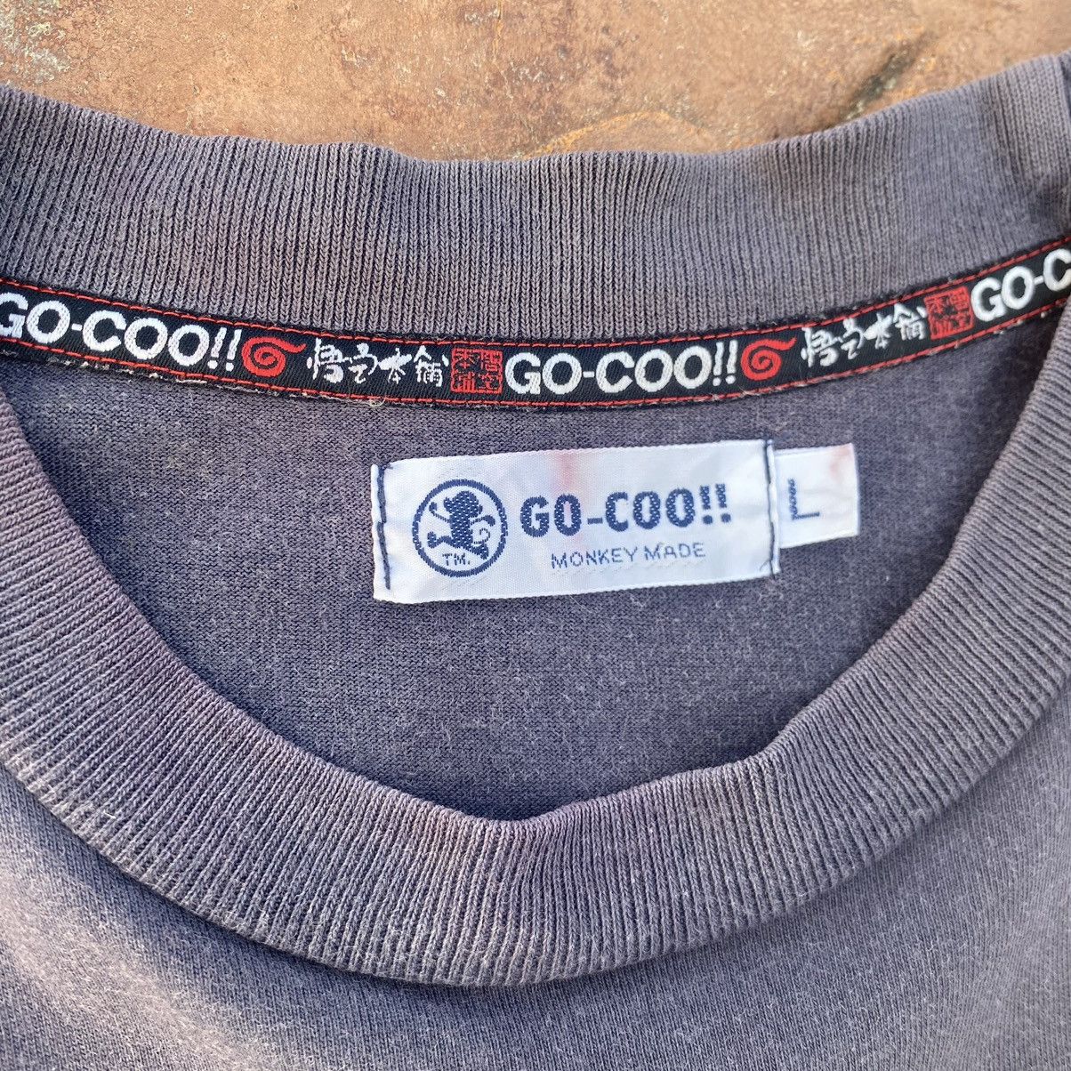 Japanese Brand Thrashed Faded Vintage Y2K Go-Coo Monkey ERD GRUNGE TEE Size US L / EU 52-54 / 3 - 4 Thumbnail