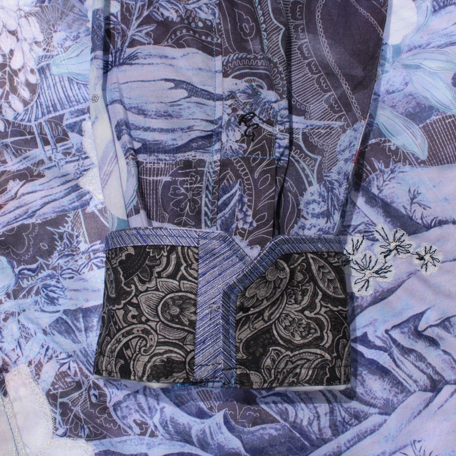 Robert Graham Robert Graham New with tags Shirt Size XL US In Purple Size US XL / EU 56 / 4 - 5 Thumbnail