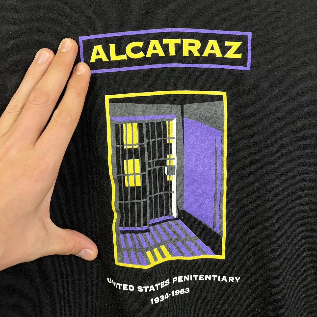 Hanes 90s Vintage Alcatraz T-Shirt United States Penitentiary Size US L / EU 52-54 / 3 - 3 Thumbnail
